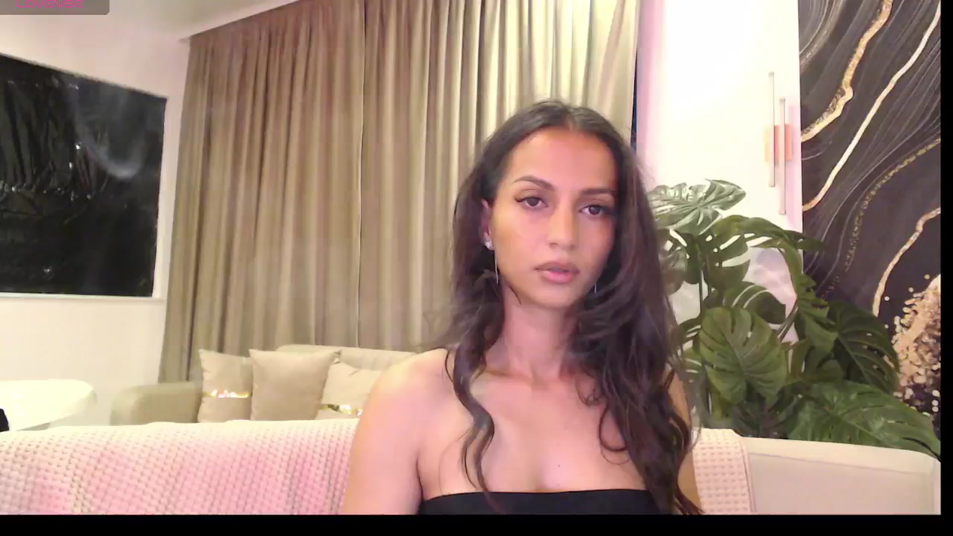 Gallery image thumbnail from Aana_lise's myfreecams stream on, 05/02/2024, 19:45 image 1 of 20