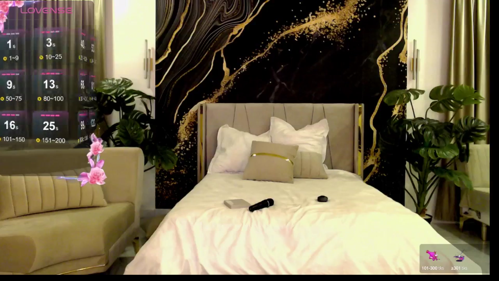 Gallery image thumbnail from Aana_lise's myfreecams stream on, 05/29/2024, 22:35 image 8 of 20