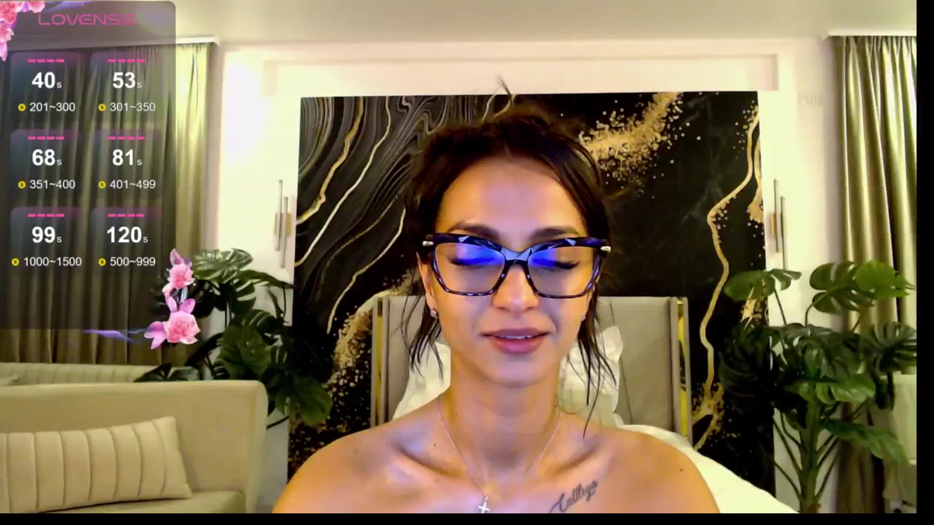 Gallery image thumbnail from Aana_lise's myfreecams stream on, 05/30/2024, 21:34 image 2 of 20