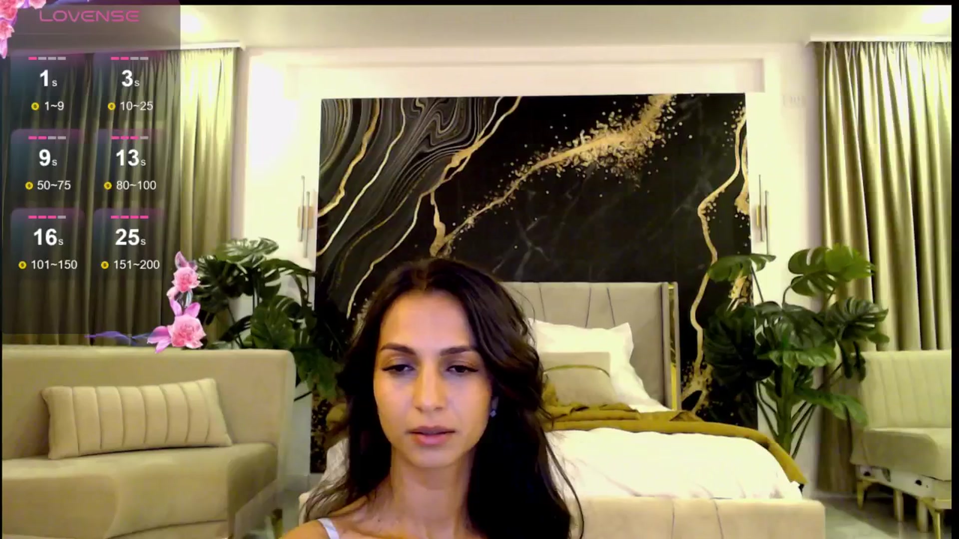 Gallery image thumbnail from Aana_lise's myfreecams stream on, 06/06/2024, 20:32 image 13 of 20