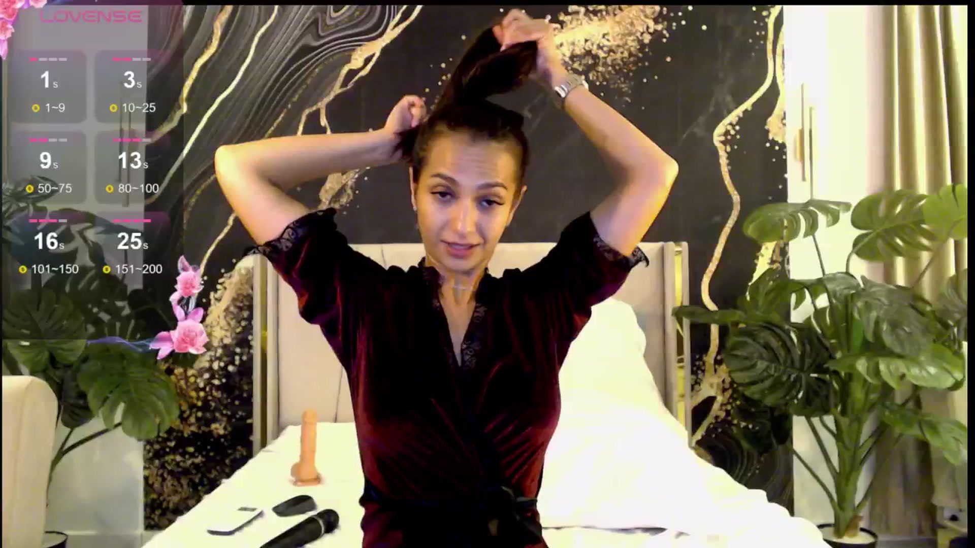 Gallery image thumbnail from Aana_lise's myfreecams stream on, 06/17/2024, 21:01 image 20 of 20