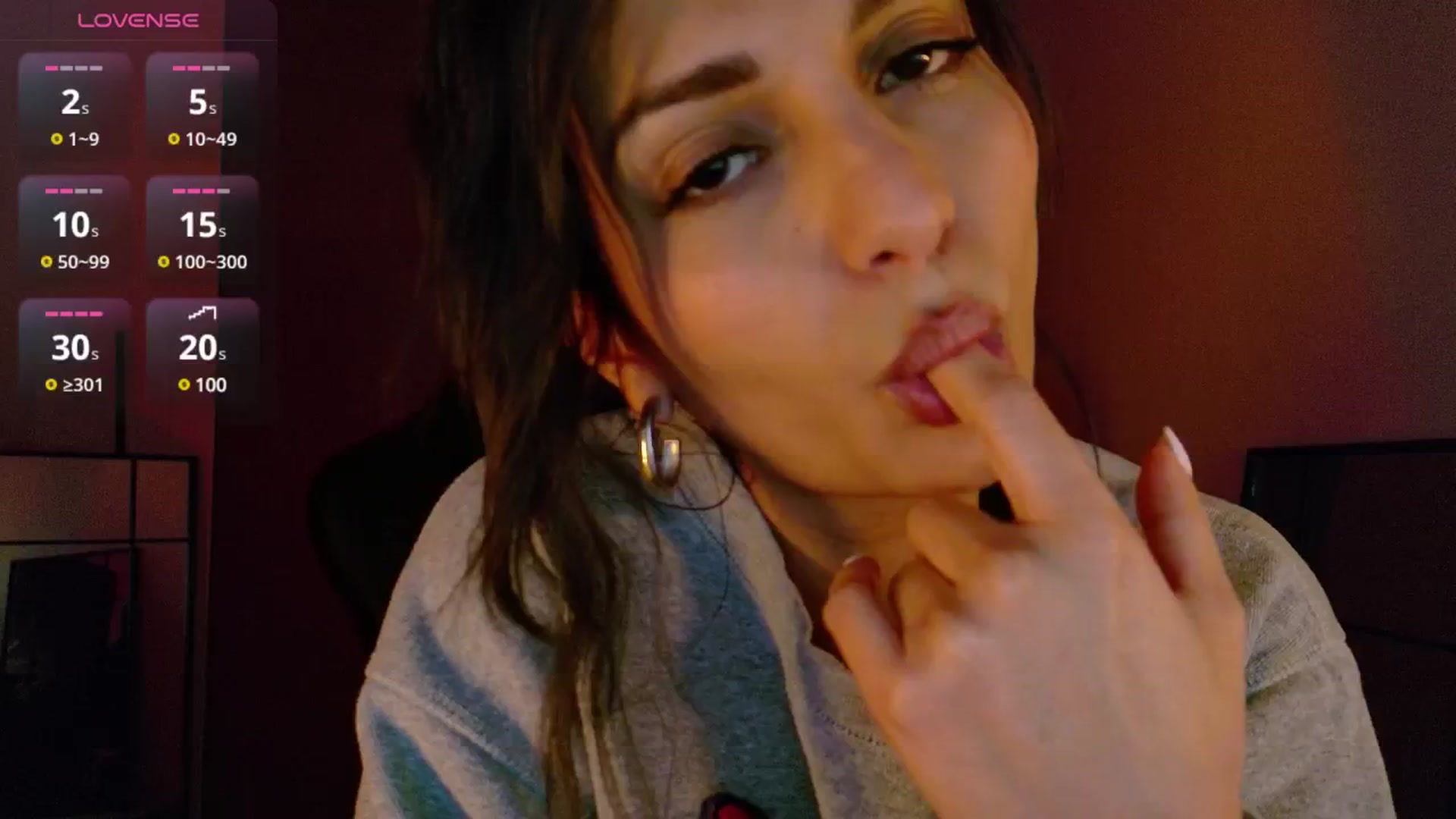 Gallery image thumbnail from Aana_lise's myfreecams stream on, 02/17/2025, 19:31 image 11 of 20