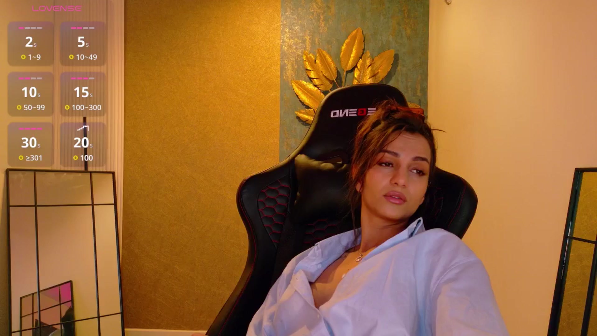 Gallery image thumbnail from Aana_lise's myfreecams stream on, 03/24/2025, 06:11 image 16 of 20