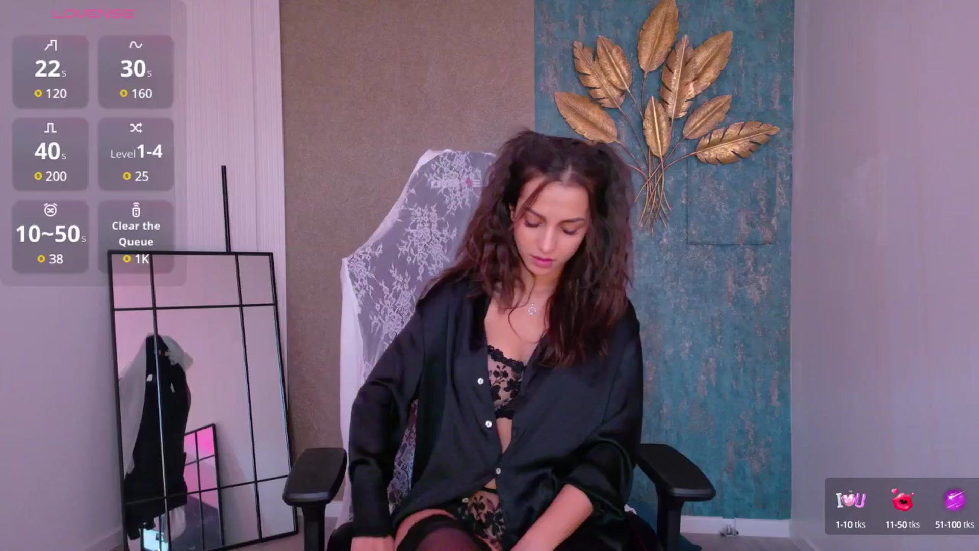 Gallery image thumbnail from Aana_lise's myfreecams stream on, 03/25/2025, 06:46 image 15 of 20