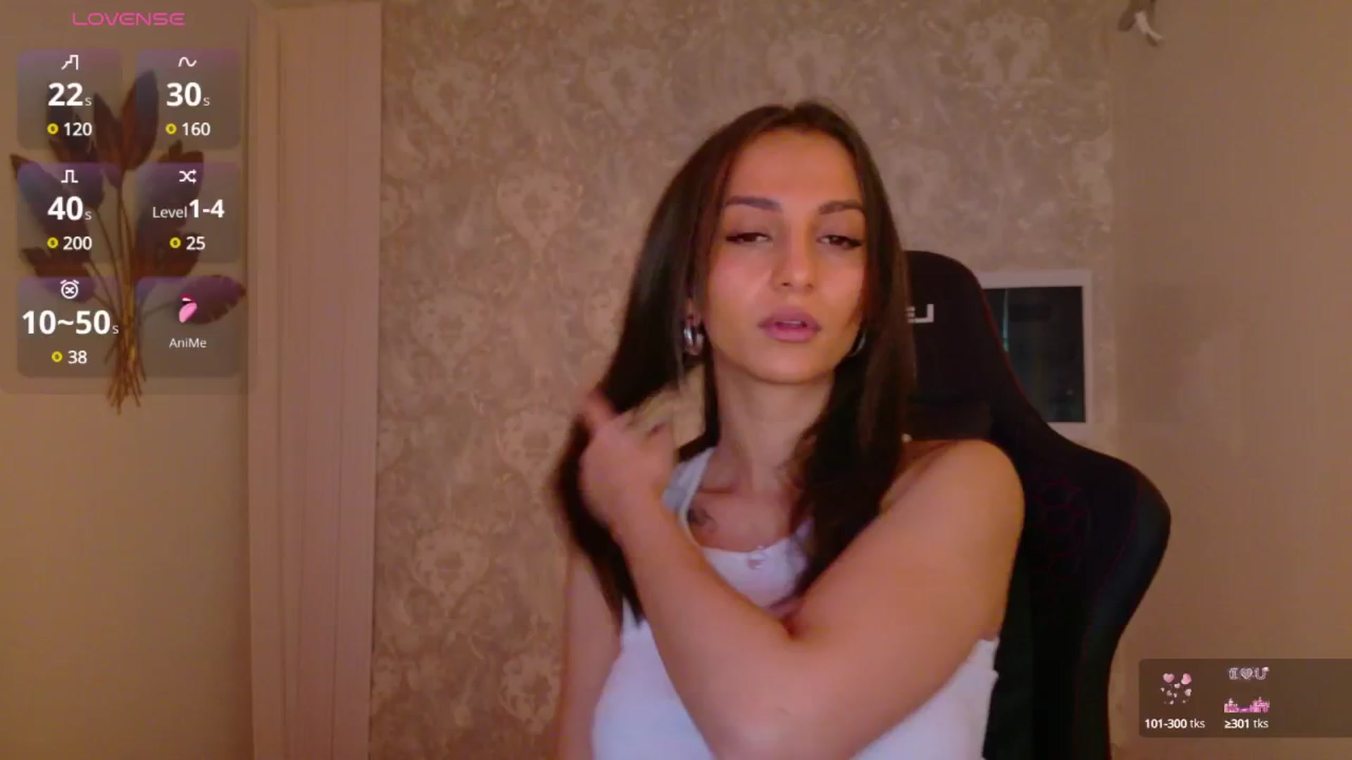 Gallery image thumbnail from Aana_lise's myfreecams stream on, 04/15/2025, 07:10 image 1 of 20