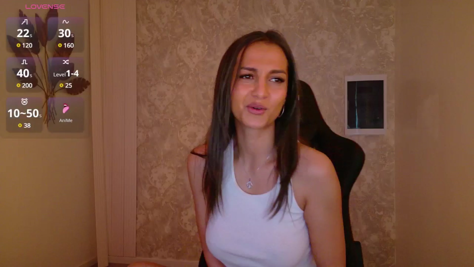 Gallery image thumbnail from Aana_lise's myfreecams stream on, 04/15/2025, 07:10 image 8 of 20
