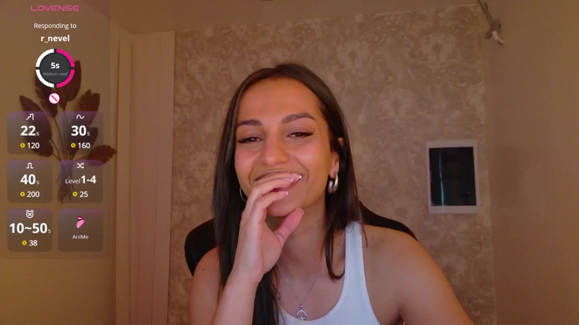 Gallery image thumbnail from Aana_lise's myfreecams stream on, 04/15/2025, 07:10 image 4 of 20