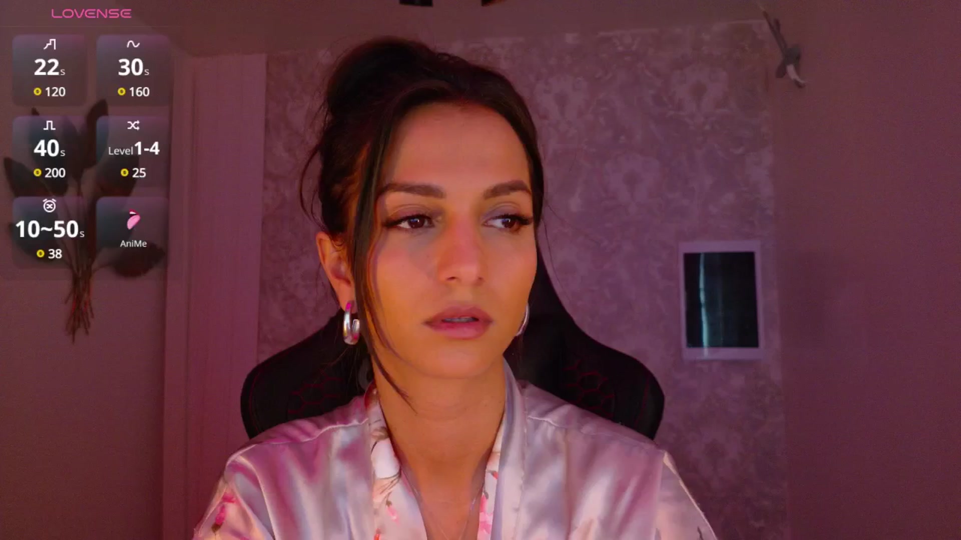 Gallery image thumbnail from Aana_lise's myfreecams stream on, 04/17/2025, 07:56 image 13 of 20