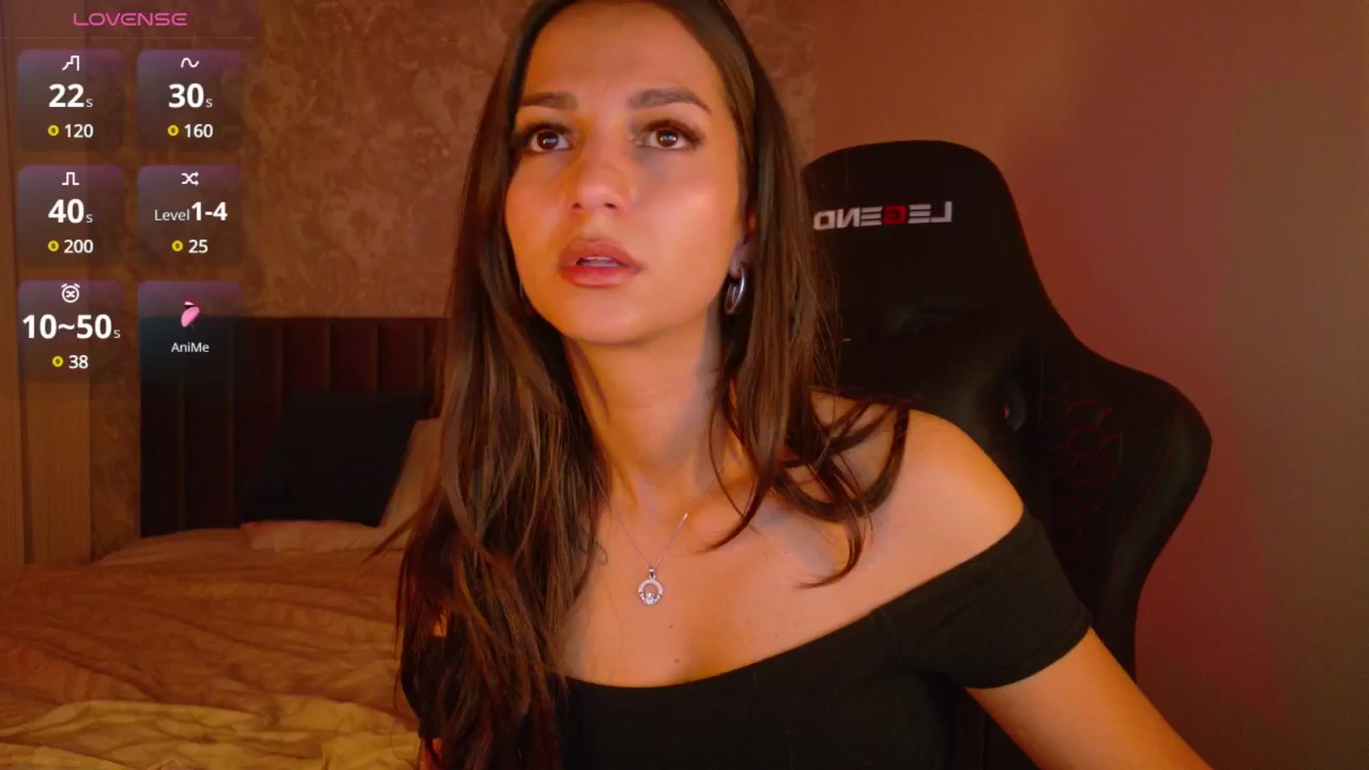 Gallery image thumbnail from Aana_lise's myfreecams stream on, 05/05/2025, 18:34 image 13 of 20