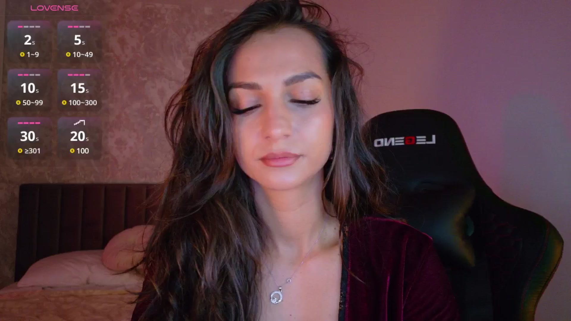Gallery image thumbnail from Aana_lise's myfreecams stream on, 05/07/2025, 06:19 image 16 of 20