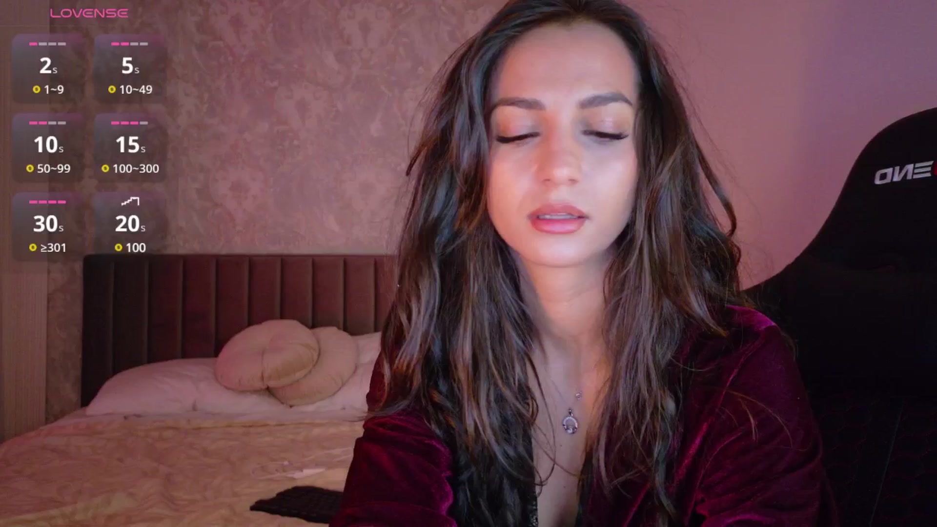 Gallery image thumbnail from Aana_lise's myfreecams stream on, 05/07/2025, 06:19 image 2 of 20