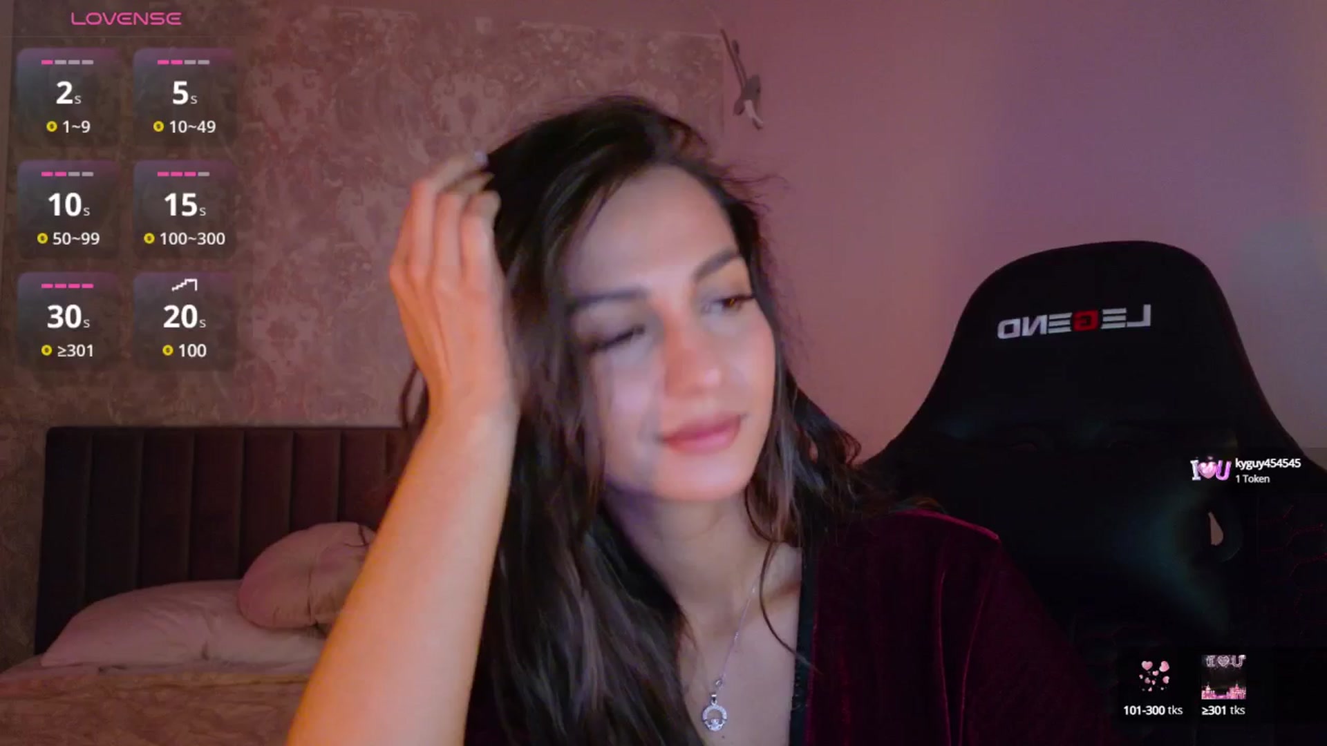 Gallery image thumbnail from Aana_lise's myfreecams stream on, 05/07/2025, 06:19 image 18 of 20