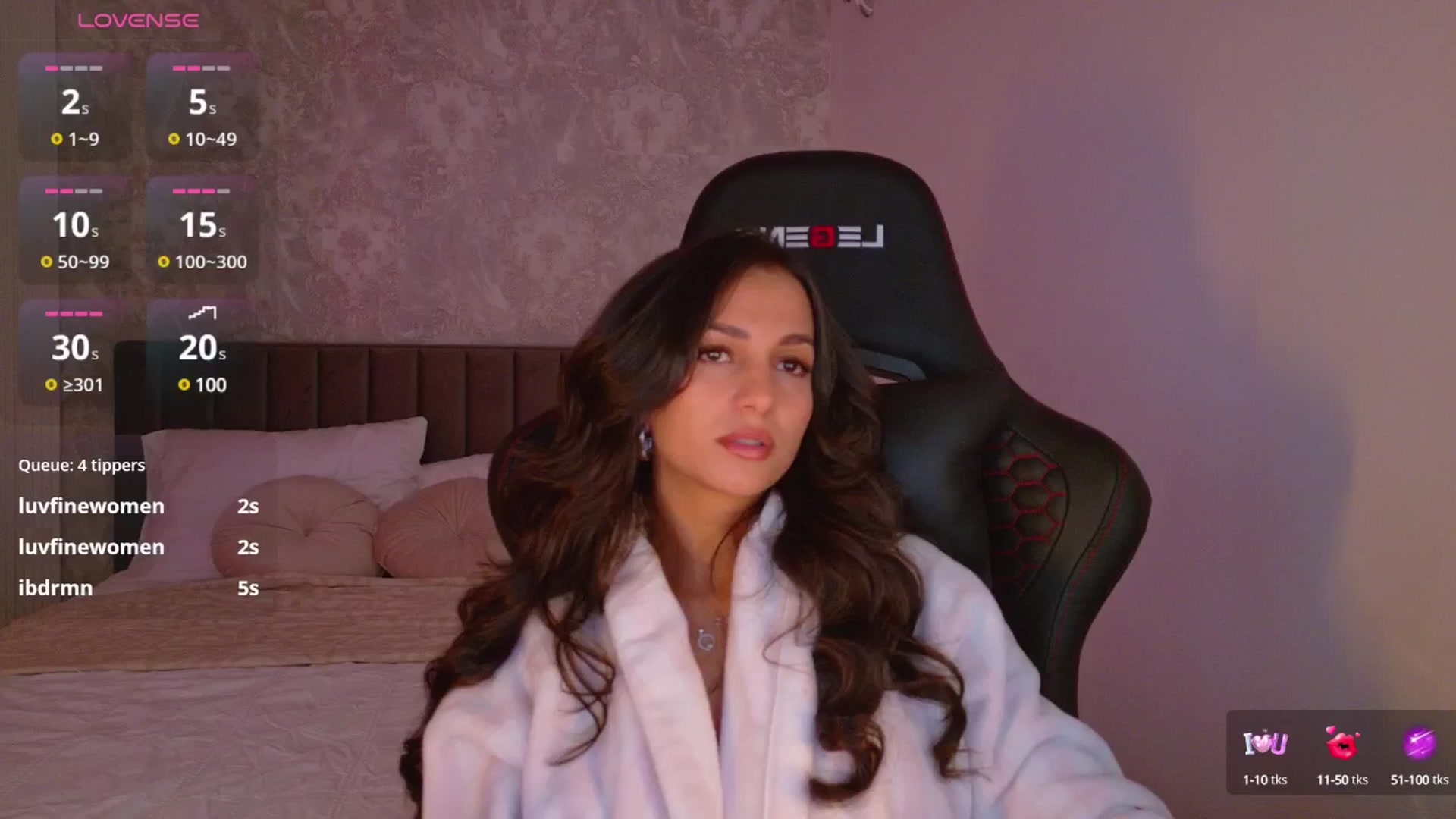 Gallery image thumbnail from Aana_lise's myfreecams stream on, 05/20/2025, 06:57 image 9 of 20