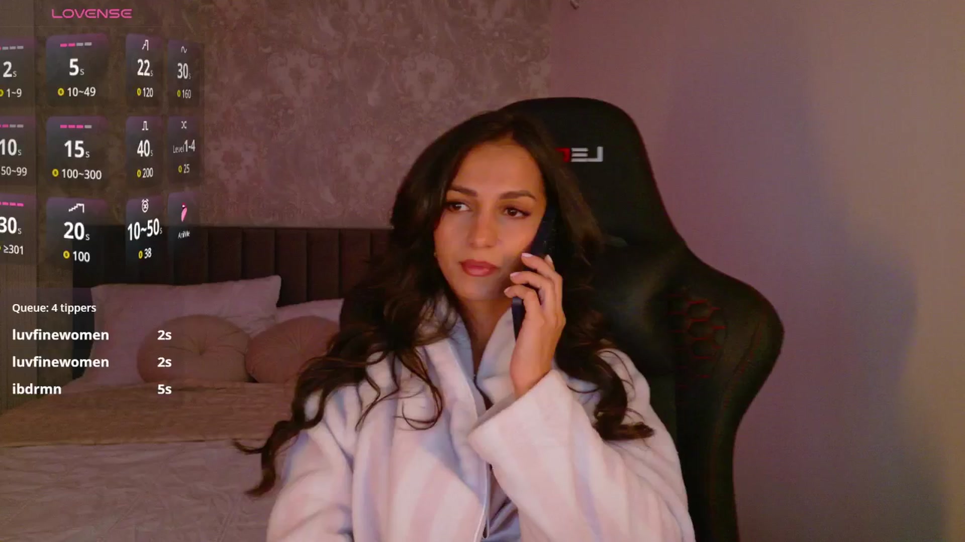 Gallery image thumbnail from Aana_lise's myfreecams stream on, 05/20/2025, 06:57 image 11 of 20