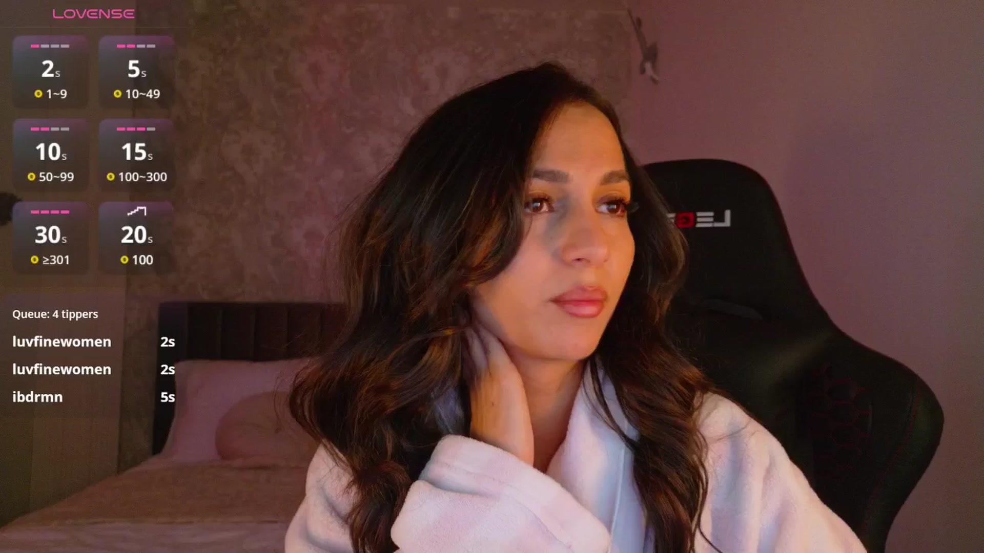 Gallery image thumbnail from Aana_lise's myfreecams stream on, 05/20/2025, 06:57 image 16 of 20