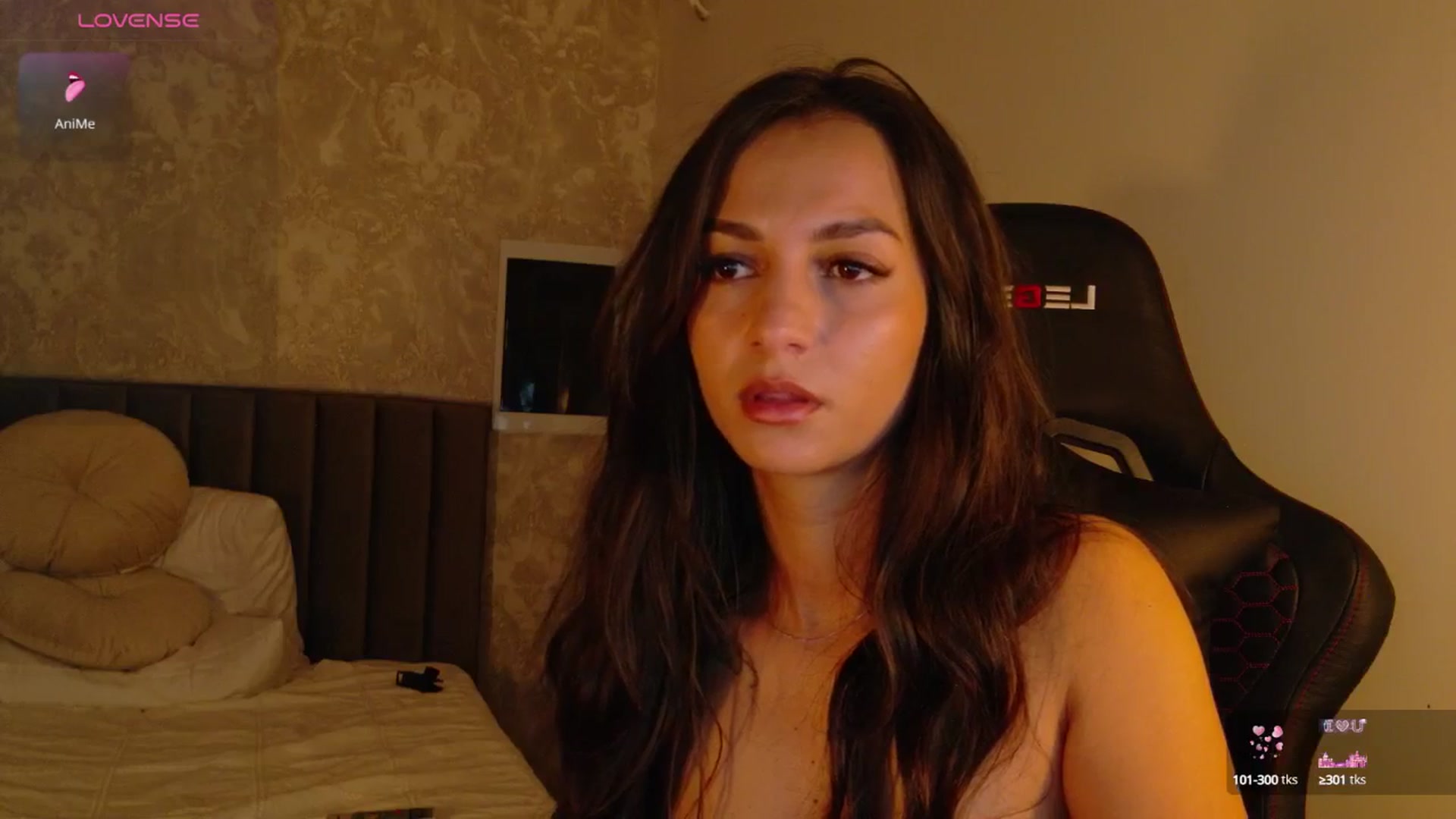 Gallery image thumbnail from Aana_lise's myfreecams stream on, 05/30/2025, 08:05 image 7 of 20