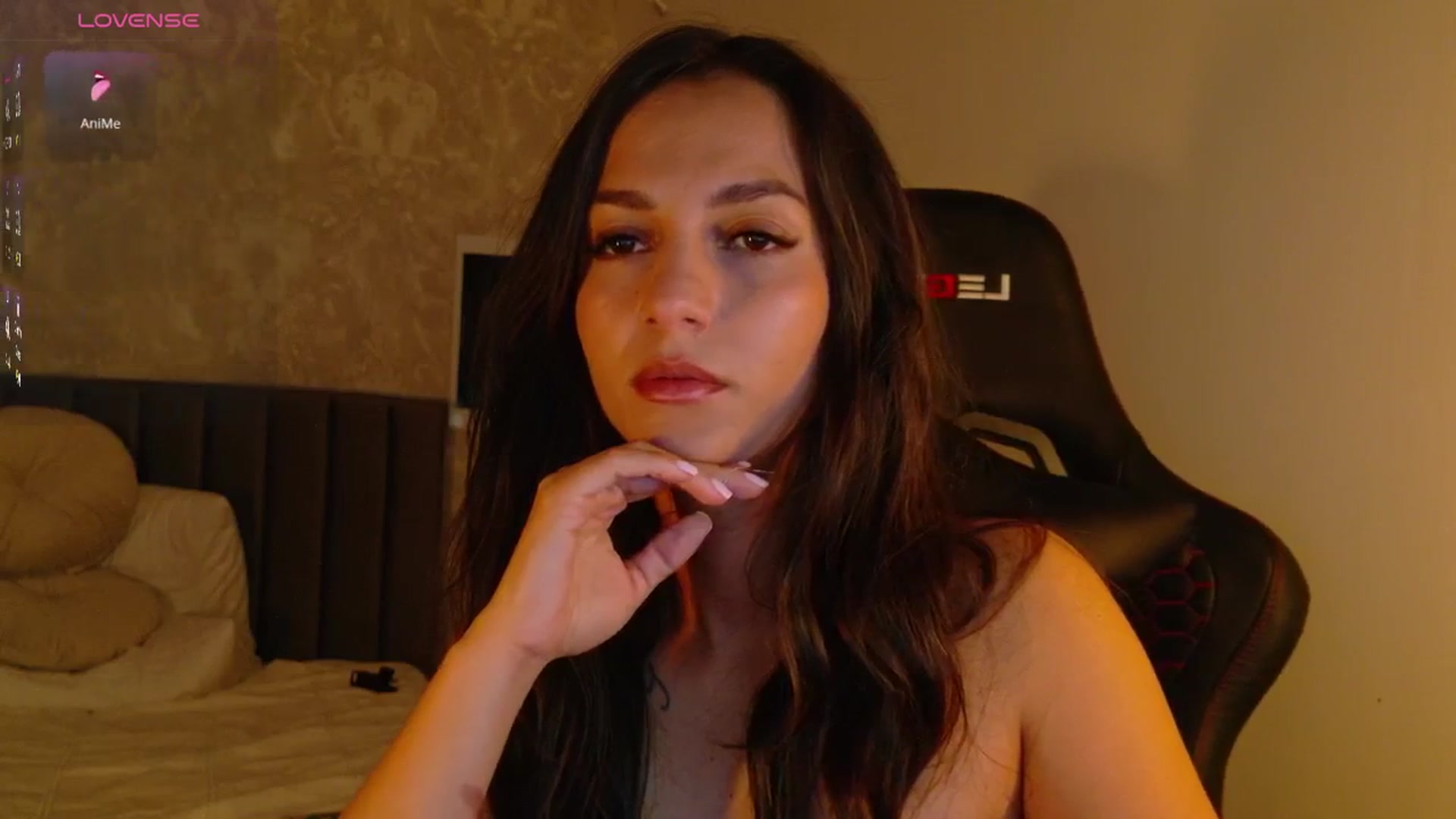 Gallery image thumbnail from Aana_lise's myfreecams stream on, 05/30/2025, 08:05 image 8 of 20