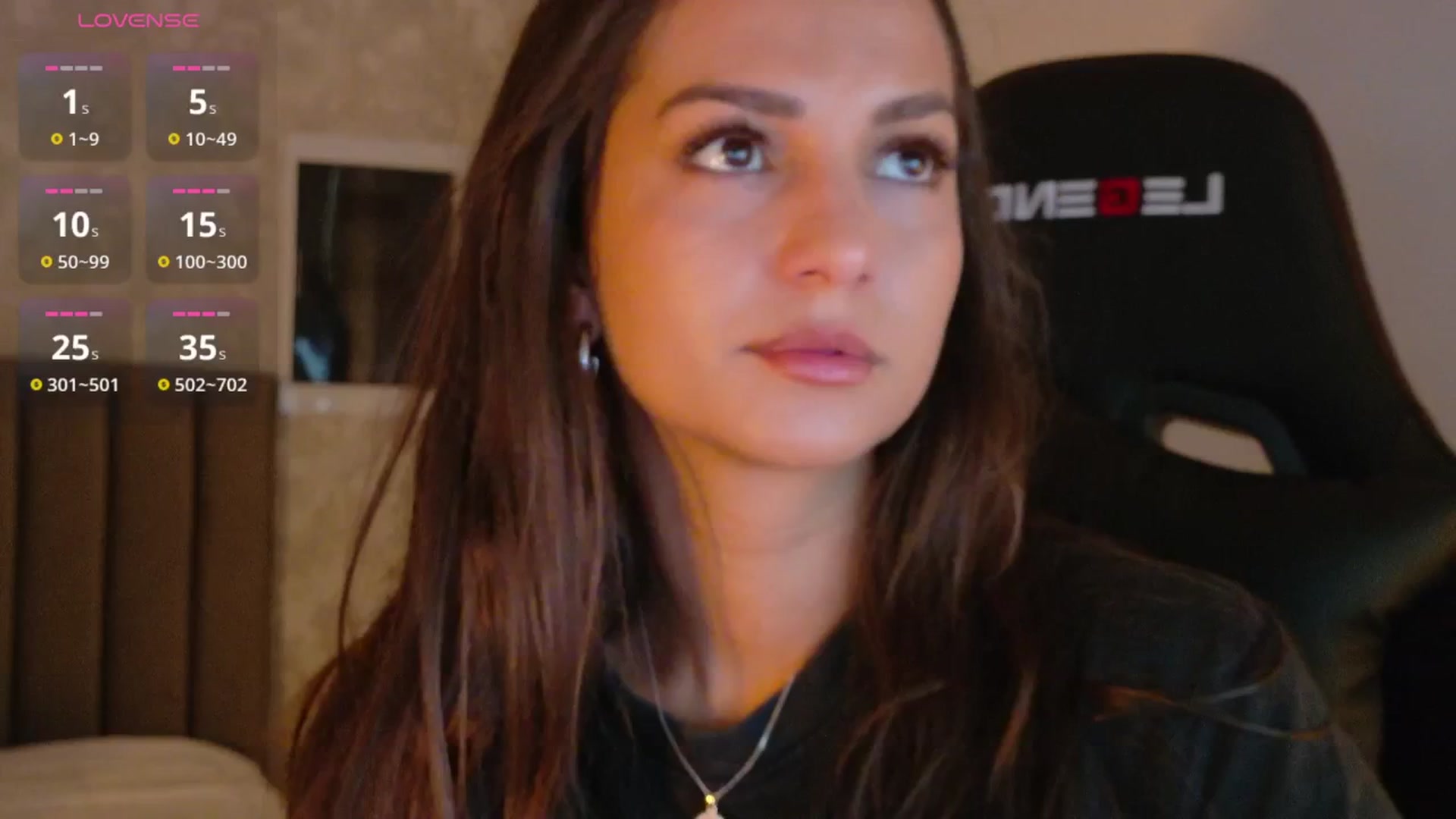 Gallery image thumbnail from Aana_lise's myfreecams stream on, 06/06/2025, 06:42 image 1 of 20