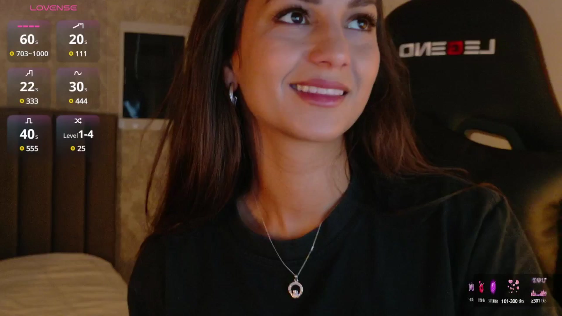 Gallery image thumbnail from Aana_lise's myfreecams stream on, 06/06/2025, 06:42 image 9 of 20
