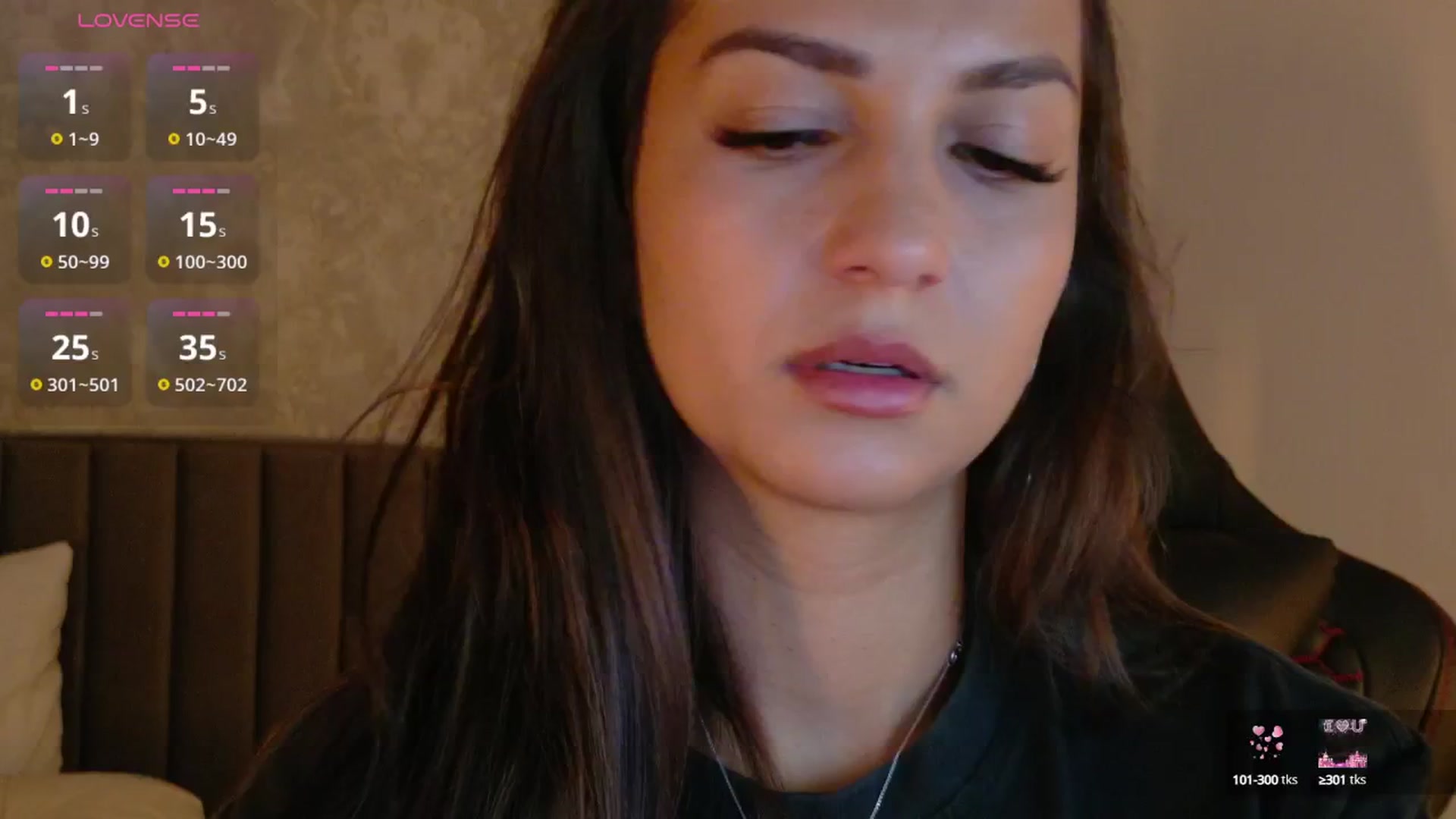 Gallery image thumbnail from Aana_lise's myfreecams stream on, 06/06/2025, 06:42 image 20 of 20