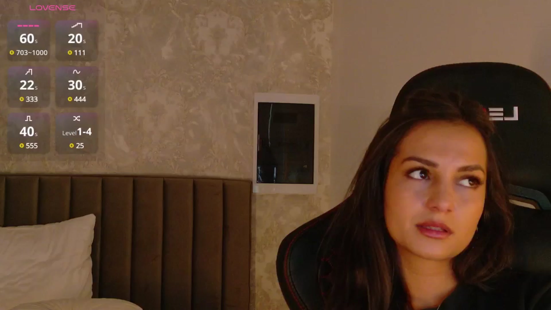 Gallery image thumbnail from Aana_lise's myfreecams stream on, 06/06/2025, 06:42 image 18 of 20