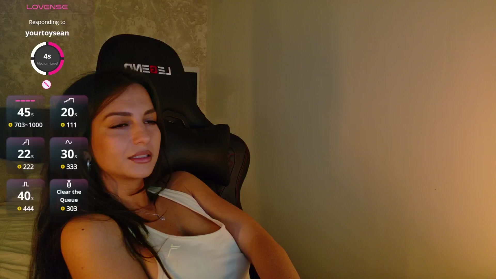 Gallery image thumbnail from Aana_lise's myfreecams stream on, 06/12/2025, 07:49 image 12 of 20