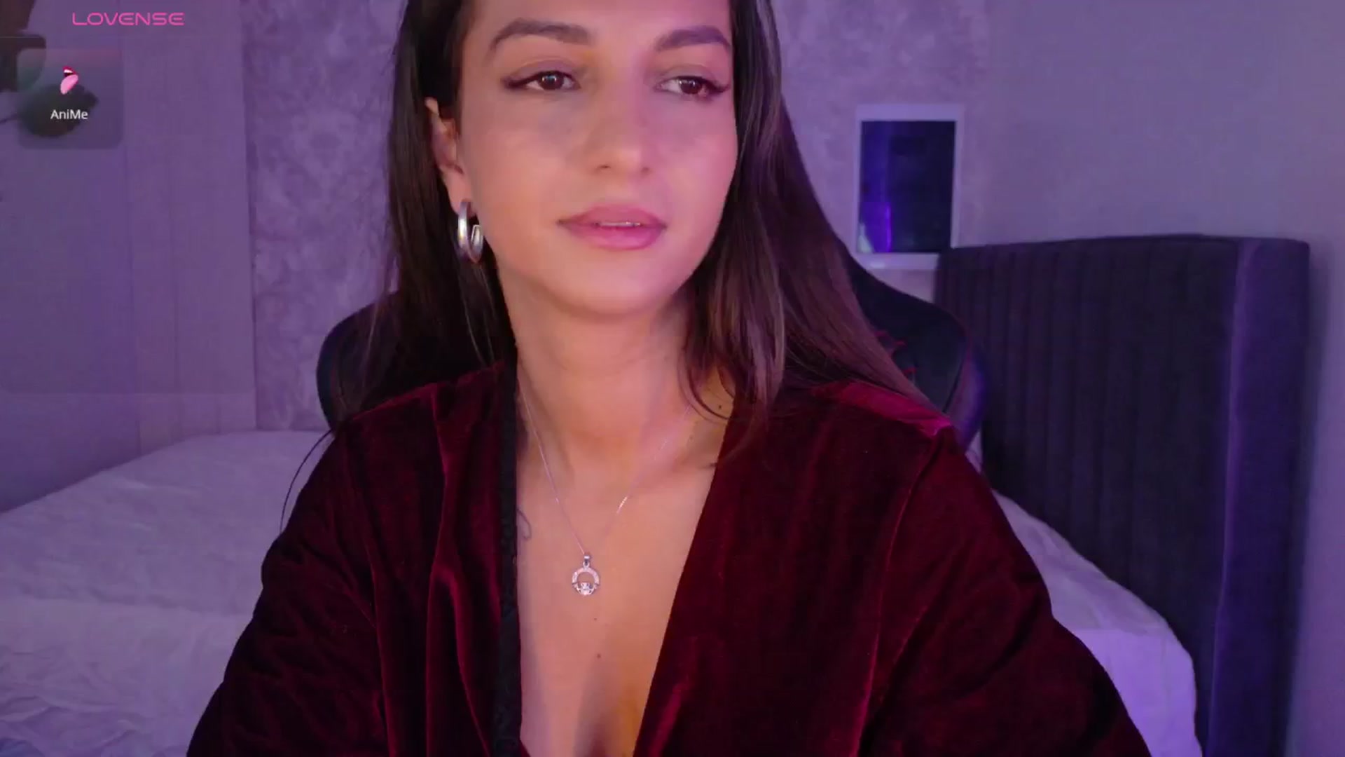 Gallery image thumbnail from Aana_lise's myfreecams stream on, 08/05/2025, 07:06 image 3 of 20