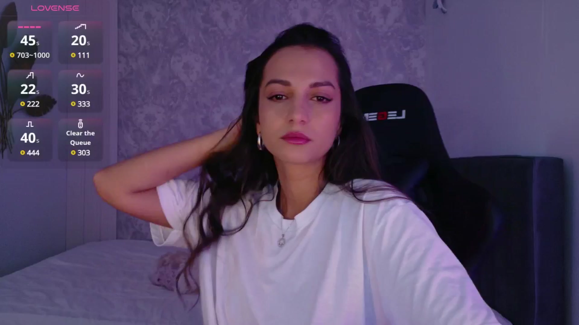 Gallery image thumbnail from Aana_lise's myfreecams stream on, 08/06/2025, 06:11 image 9 of 20