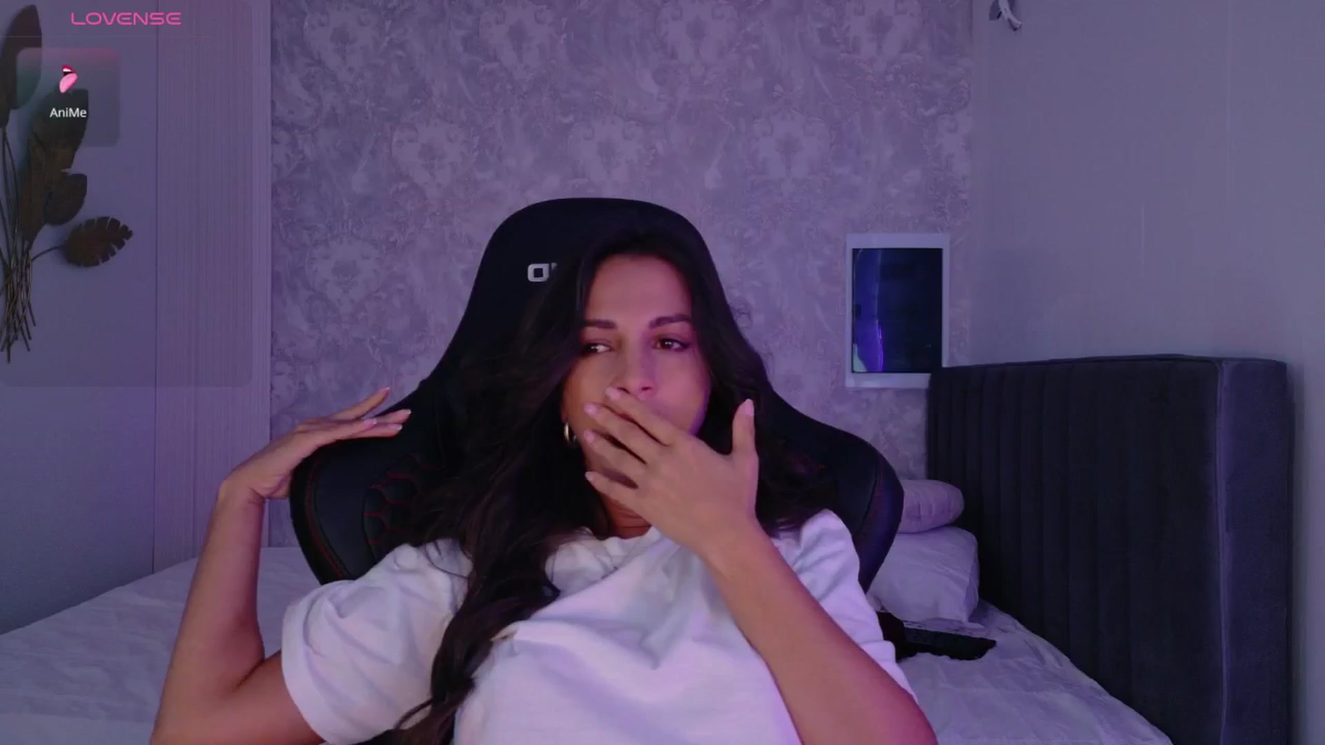 Gallery image thumbnail from Aana_lise's myfreecams stream on, 08/06/2025, 06:11 image 13 of 20