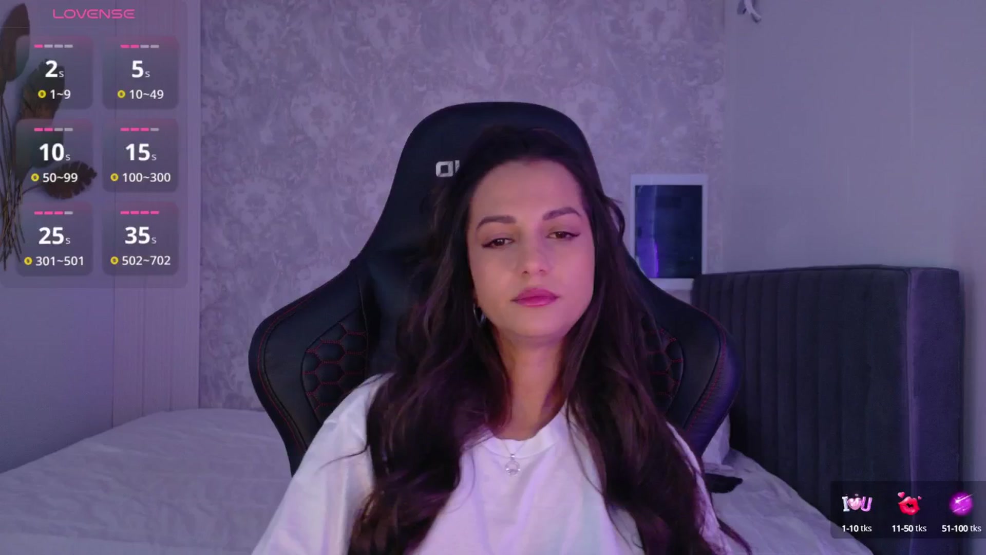 Gallery image thumbnail from Aana_lise's myfreecams stream on, 08/06/2025, 06:11 image 15 of 20
