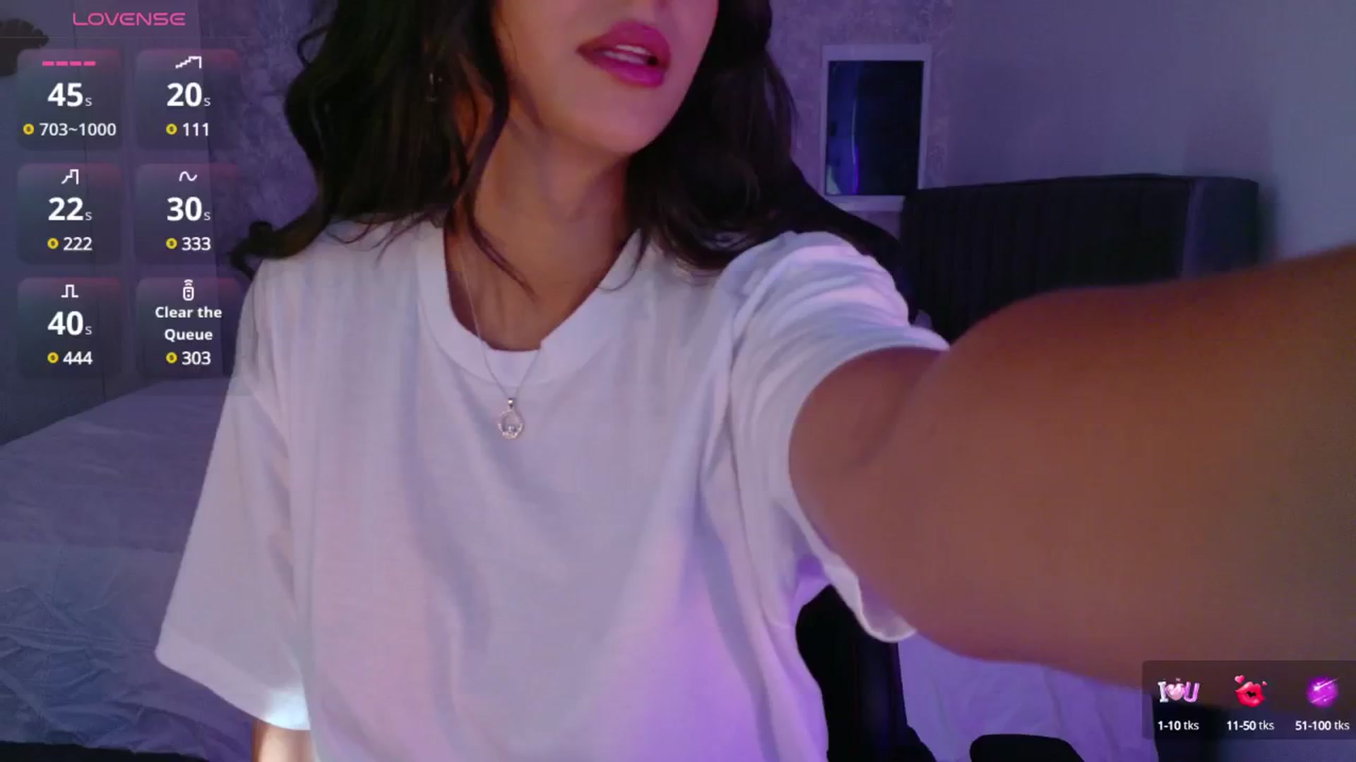 Gallery image thumbnail from Aana_lise's myfreecams stream on, 08/06/2025, 06:11 image 4 of 20