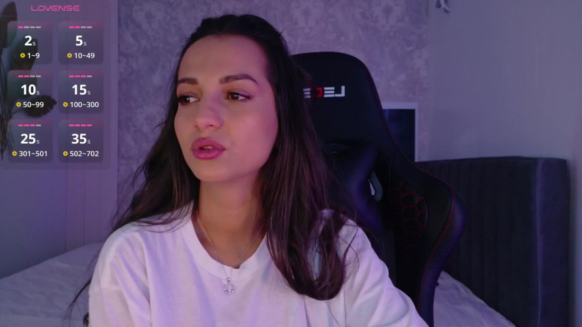 Gallery image thumbnail from Aana_lise's myfreecams stream on, 08/06/2025, 06:11 image 17 of 20
