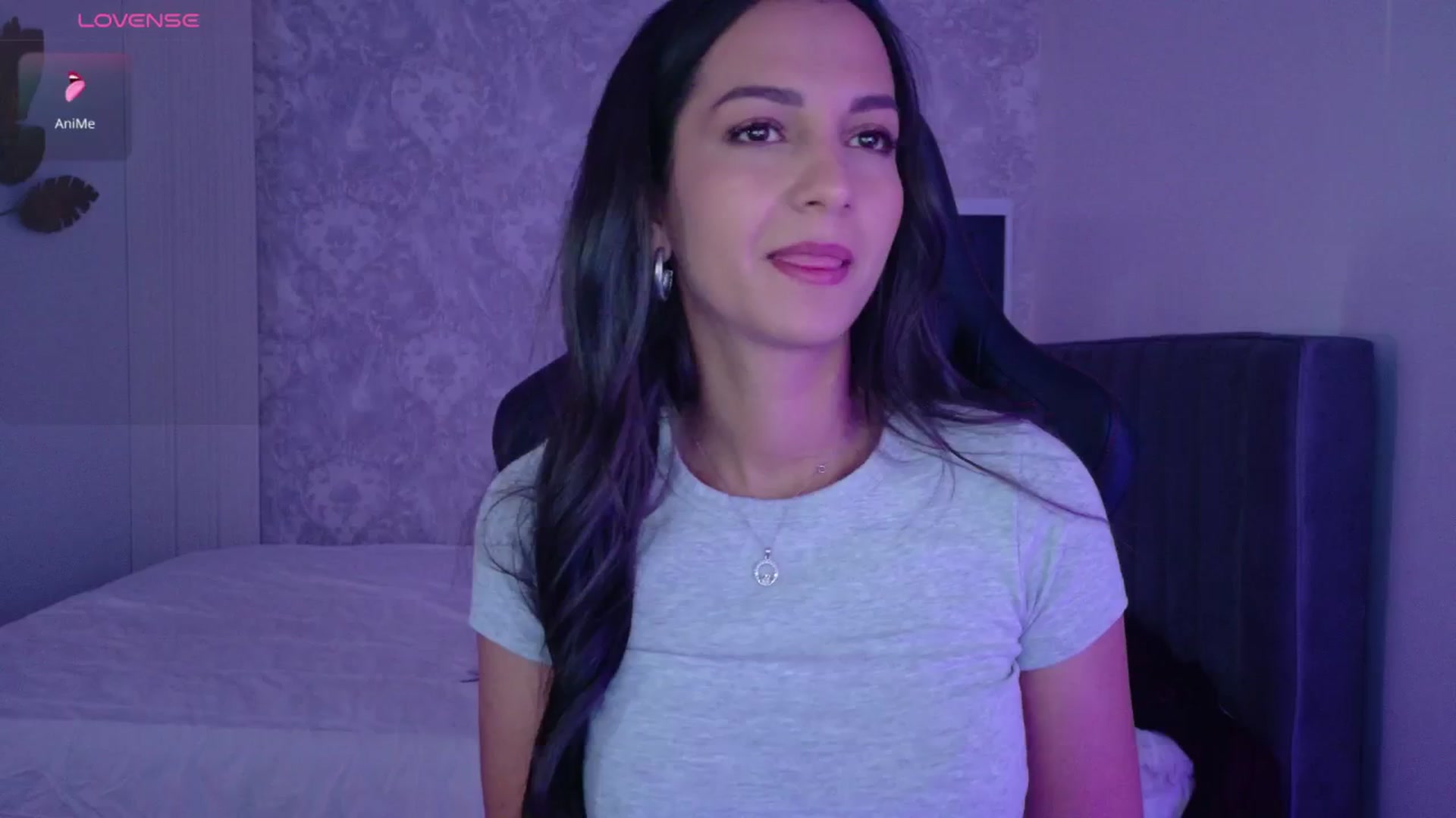Gallery image thumbnail from Aana_lise's myfreecams stream on, 08/07/2025, 05:03 image 3 of 20