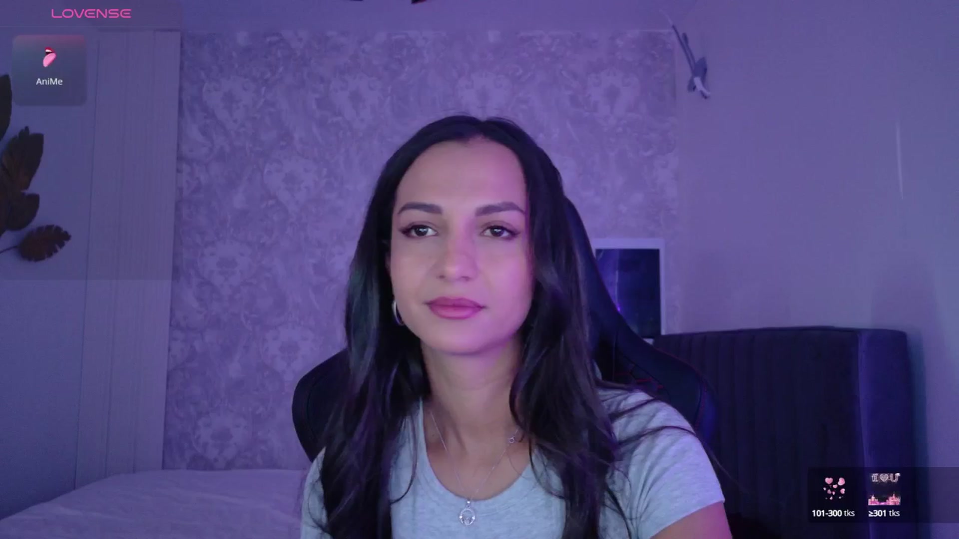 Gallery image thumbnail from Aana_lise's myfreecams stream on, 08/07/2025, 05:03 image 6 of 20
