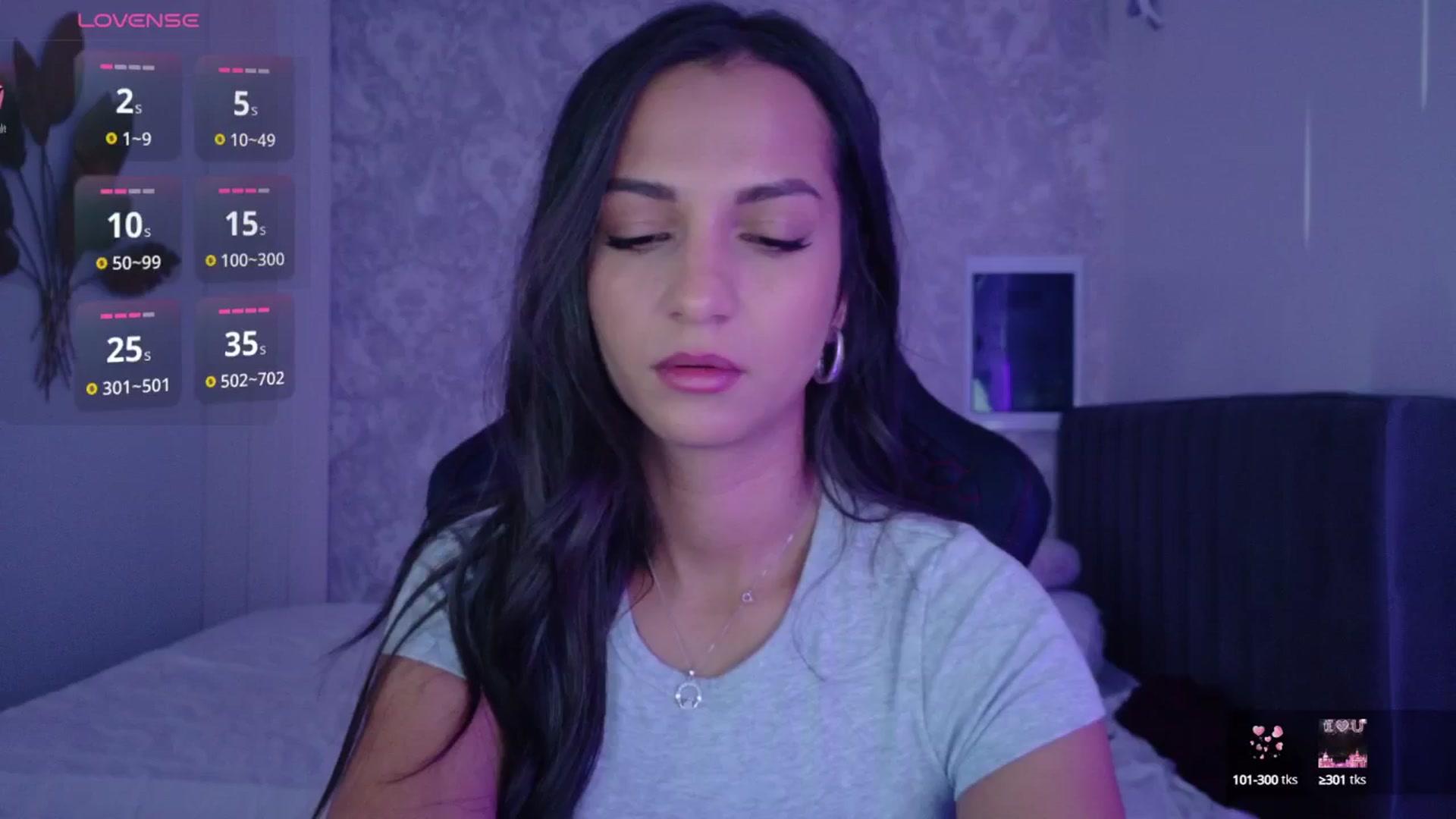 Gallery image thumbnail from Aana_lise's myfreecams stream on, 08/07/2025, 05:49 image 1 of 20