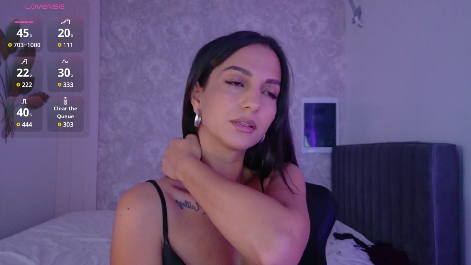 Gallery image thumbnail from Aana_lise's myfreecams stream on, 08/09/2025, 08:15 image 18 of 20