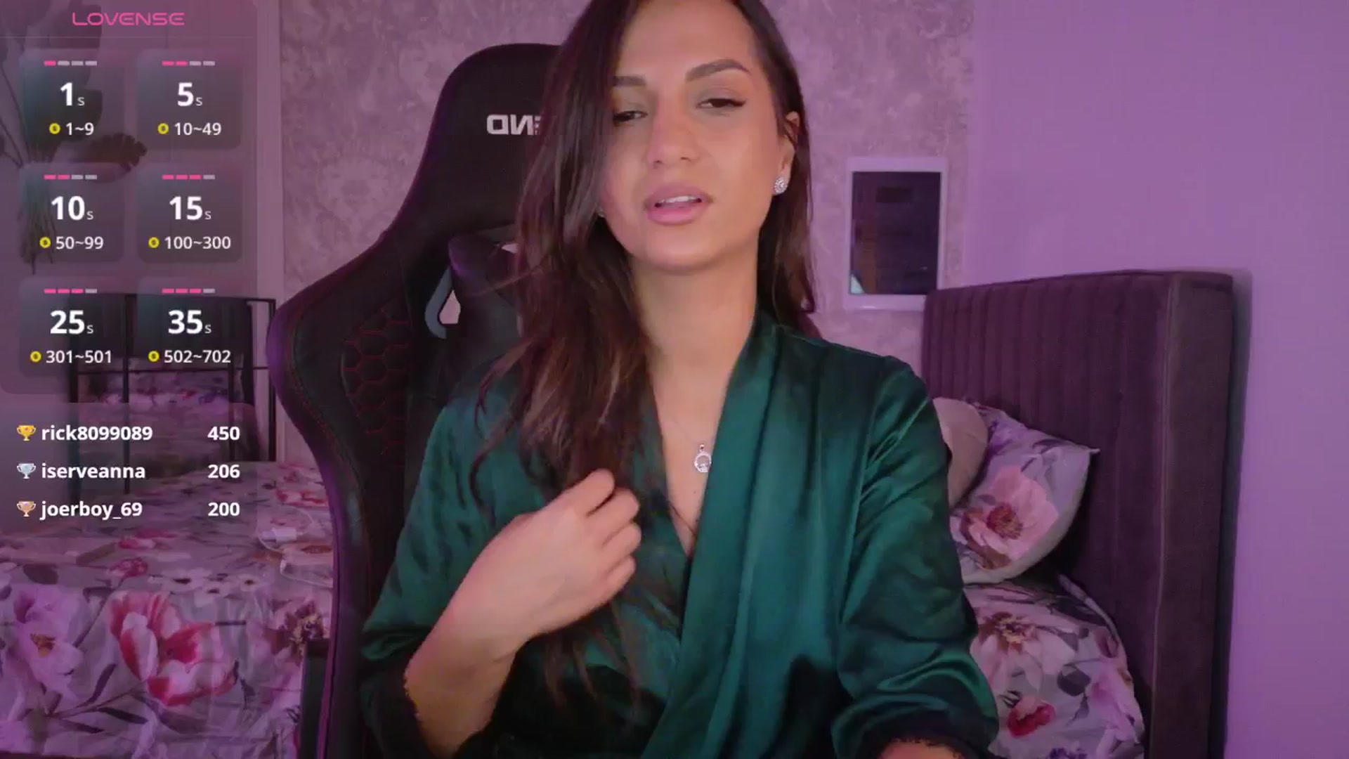 Gallery image thumbnail from Aana_lise's myfreecams stream on, 10/15/2025, 18:25 image 7 of 20