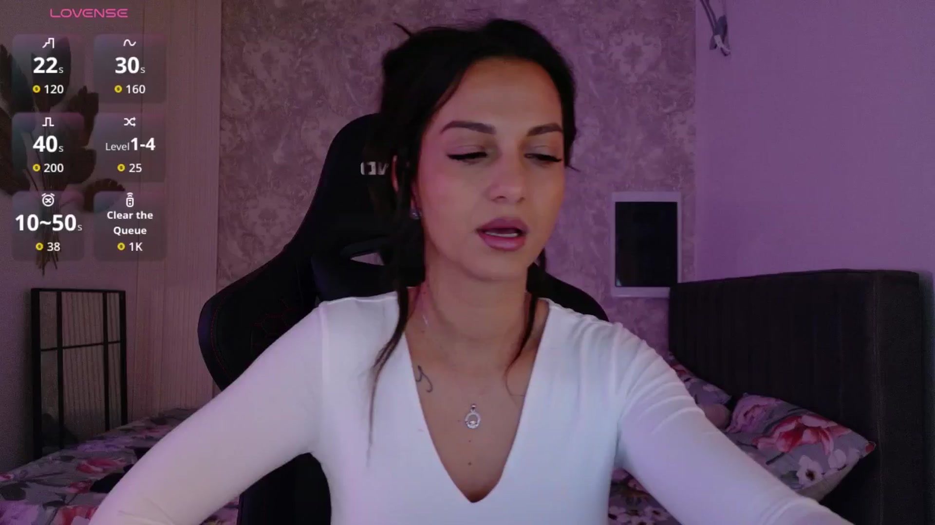 Gallery image thumbnail from Aana_lise's myfreecams stream on, 12/04/2025, 08:01 image 13 of 20