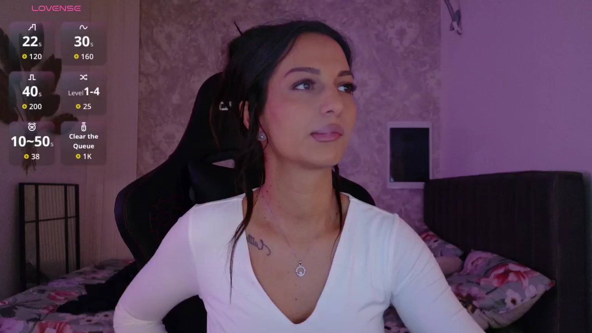 Gallery image thumbnail from Aana_lise's myfreecams stream on, 12/04/2025, 08:01 image 11 of 20