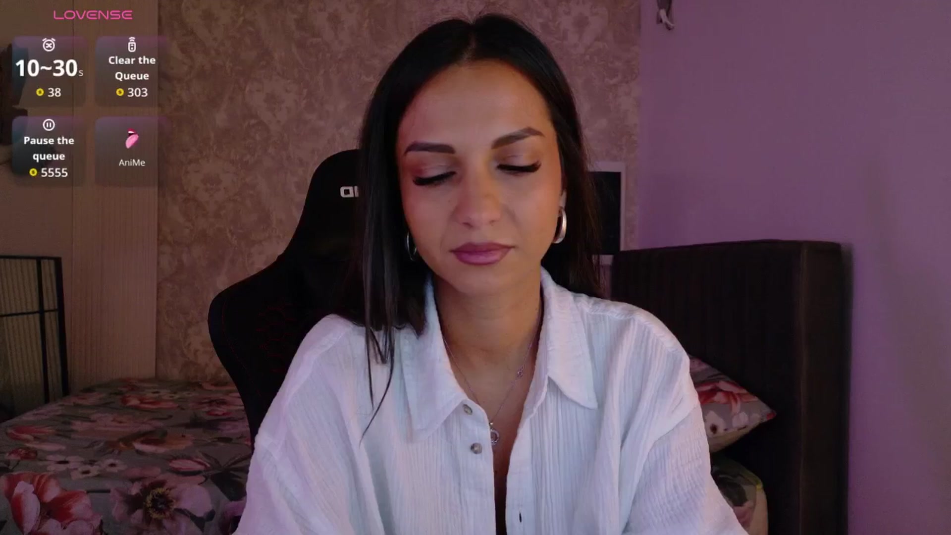 Gallery image thumbnail from Aana_lise's myfreecams stream on, 12/18/2025, 08:20 image 8 of 20