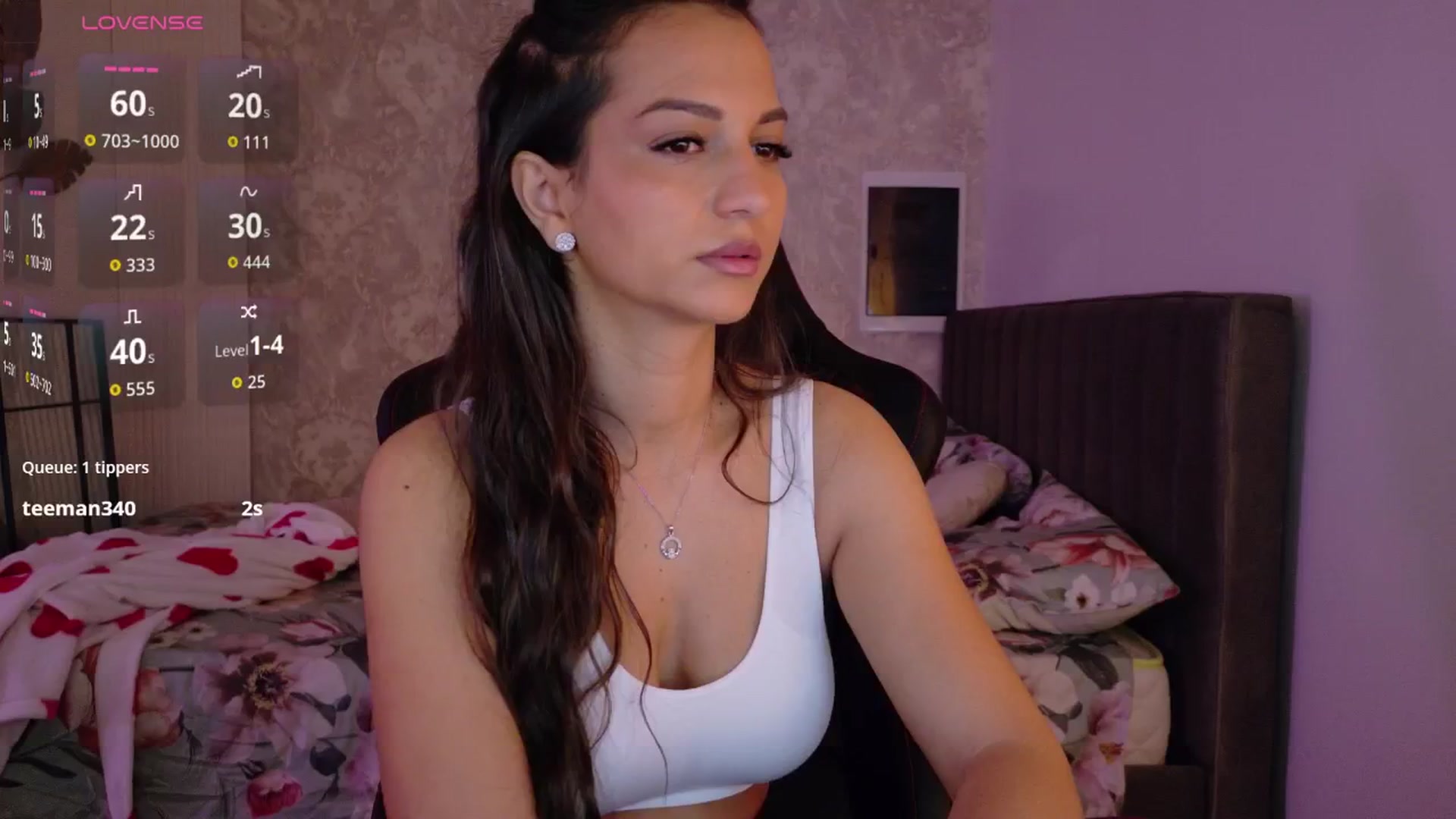 Gallery image thumbnail from Aana_lise's myfreecams stream on, 12/23/2025, 08:31 image 3 of 20