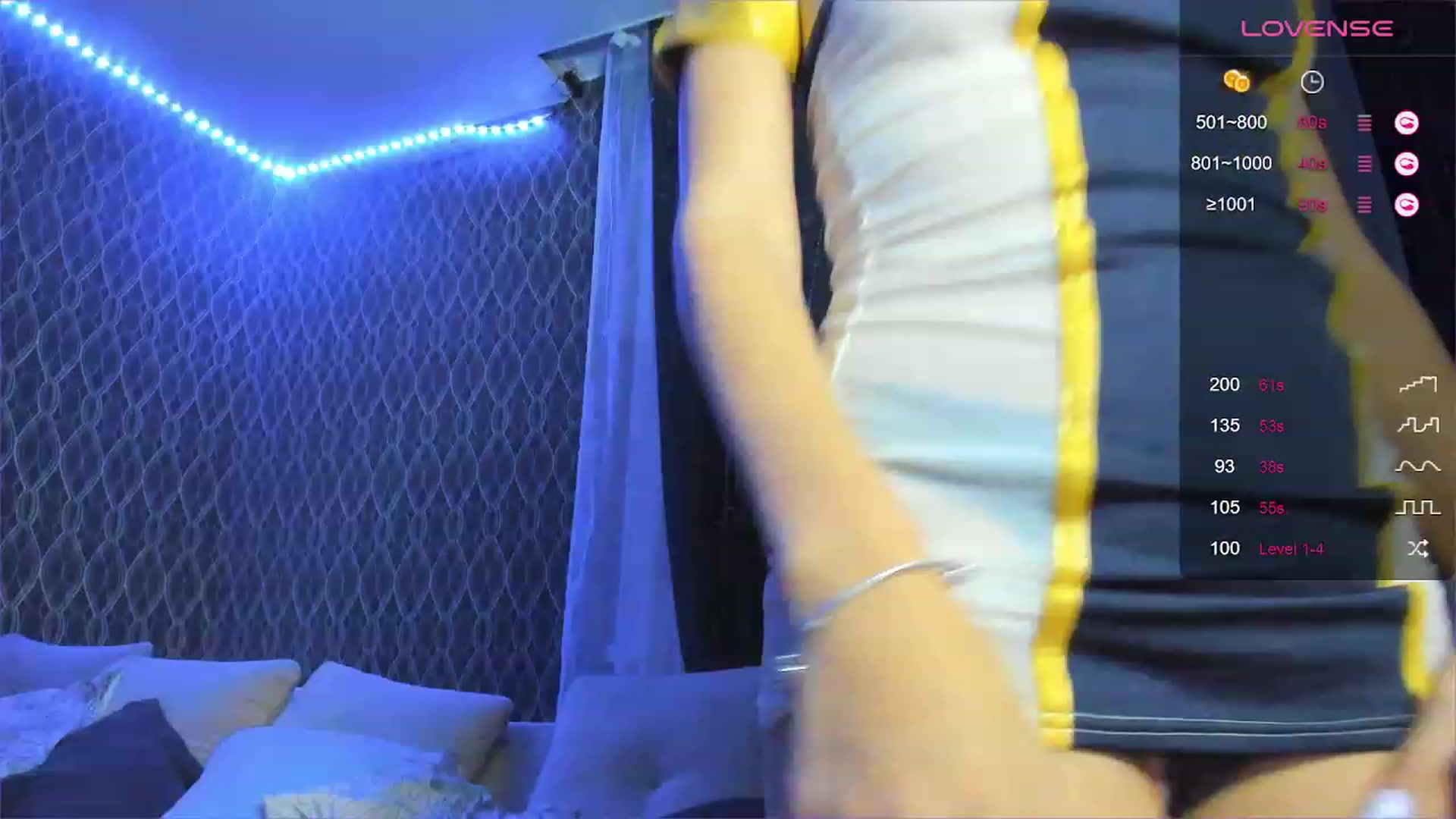 Gallery image thumbnail from Aari01's myfreecams stream on, 09/30/2023, 17:47 image 8 of 20