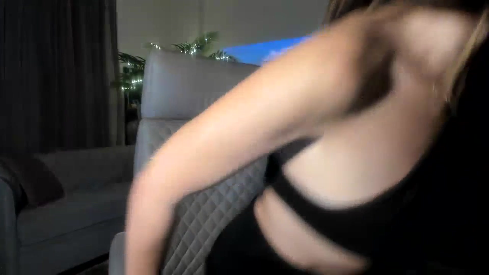 Gallery image thumbnail from AartBitchBday's myfreecams stream on, 07/02/2023, 24:08 image 4 of 20