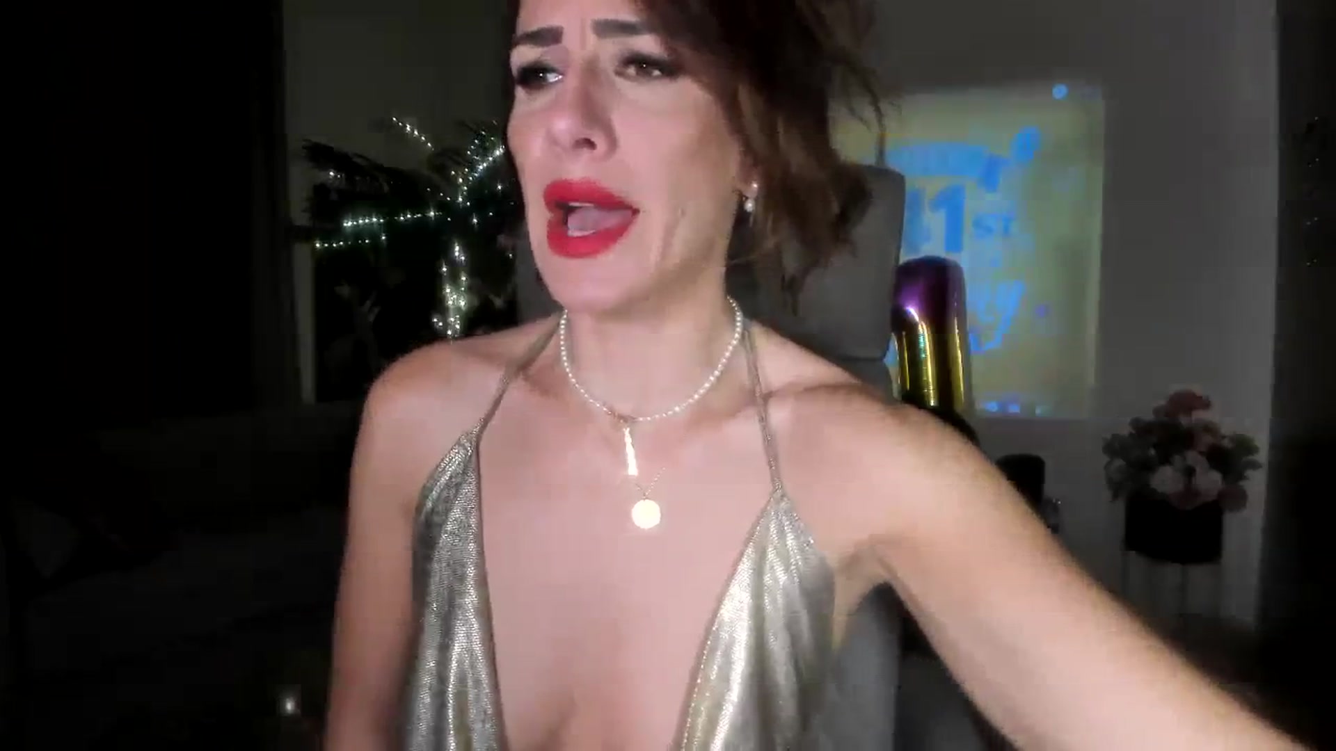 Gallery image thumbnail from AartBitchBday's myfreecams stream on, 07/30/2023, 24:15 image 12 of 20