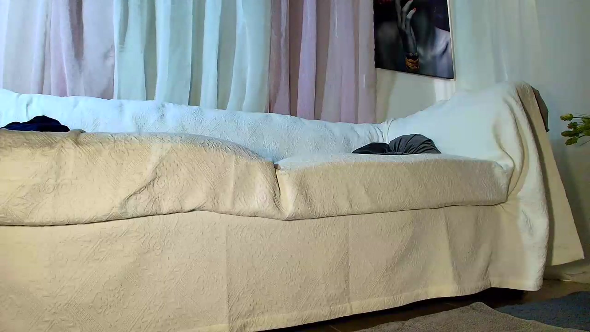Gallery image thumbnail from AarteS_Bday's myfreecams stream on, 08/01/2026, 05:51 image 16 of 20