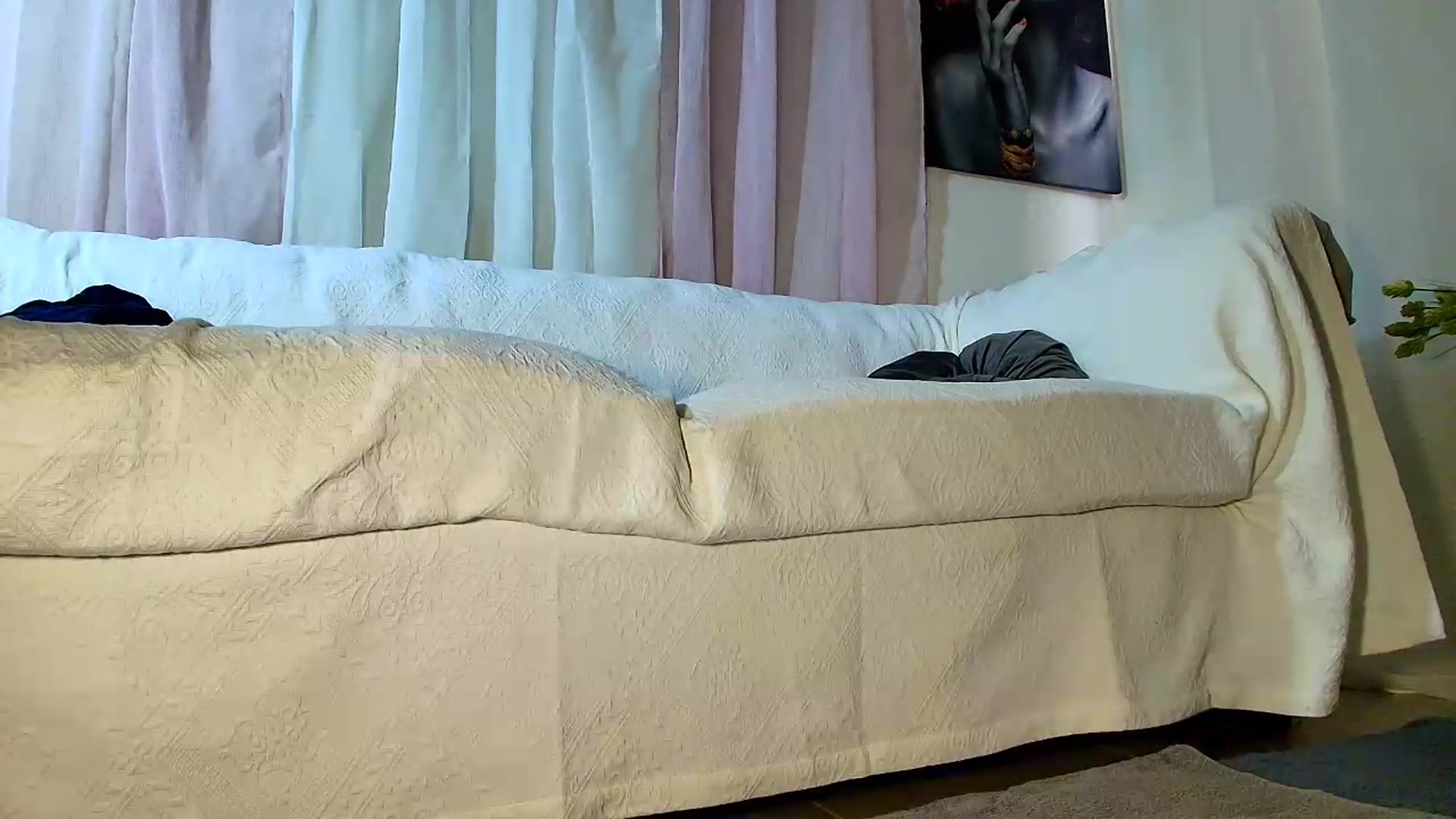 Gallery image thumbnail from AarteS_Bday's myfreecams stream on, 08/01/2026, 05:51 image 15 of 20