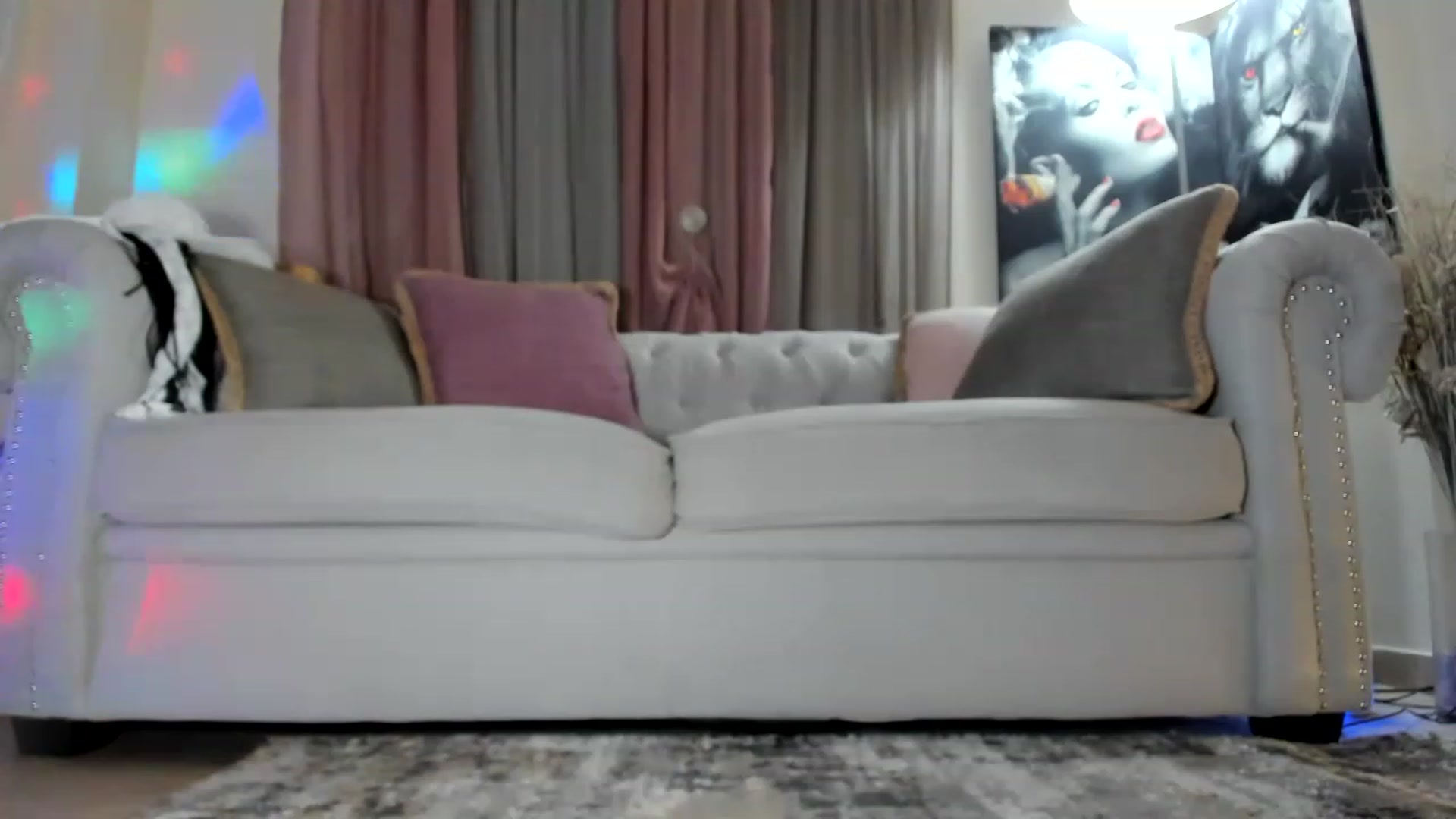 Gallery image thumbnail from Aarte_miss's myfreecams stream on, 11/17/2022, 03:03 image 5 of 20