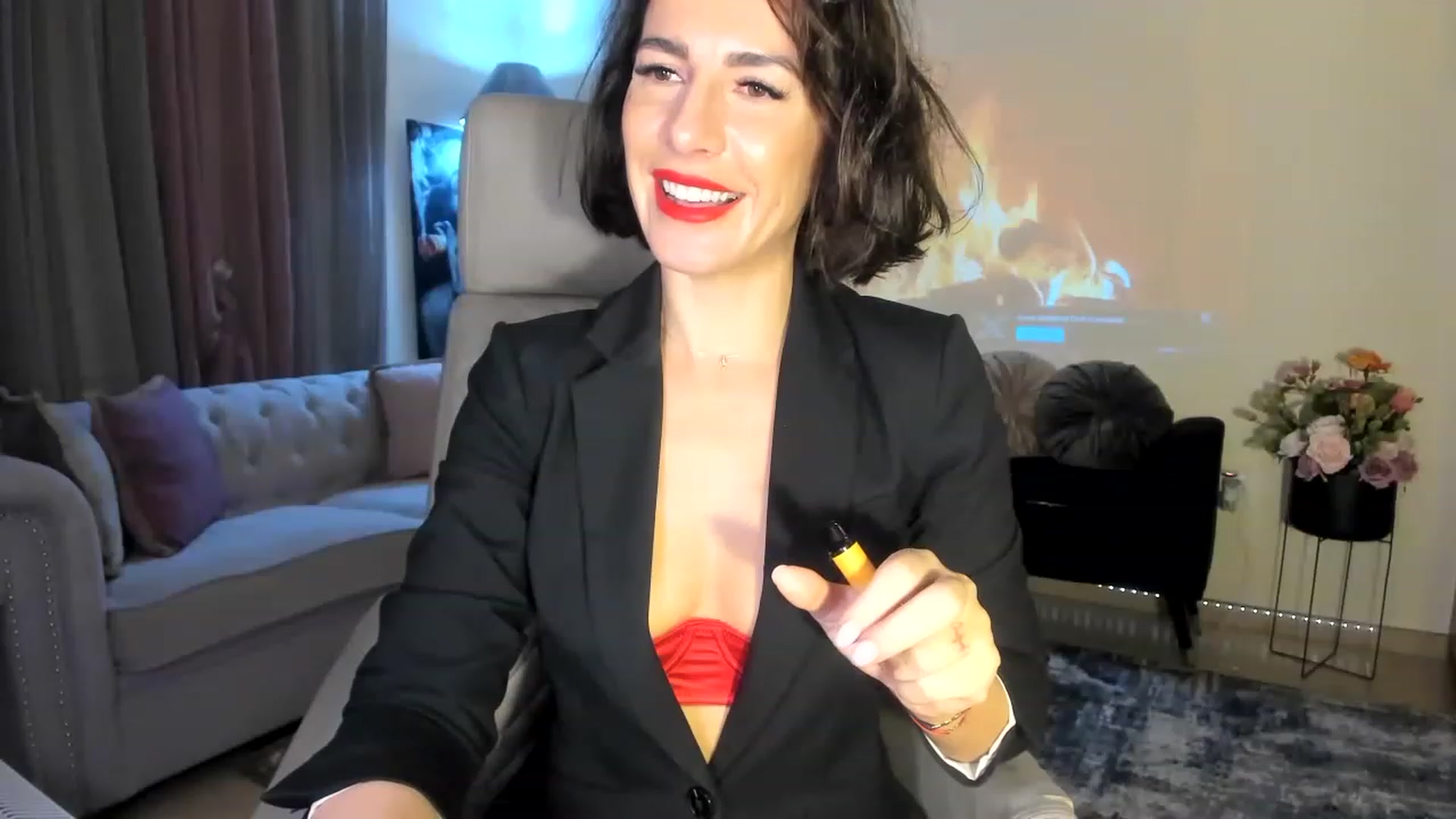Gallery image thumbnail from Aarte_miss's myfreecams stream on, 11/26/2022, 03:10 image 5 of 20