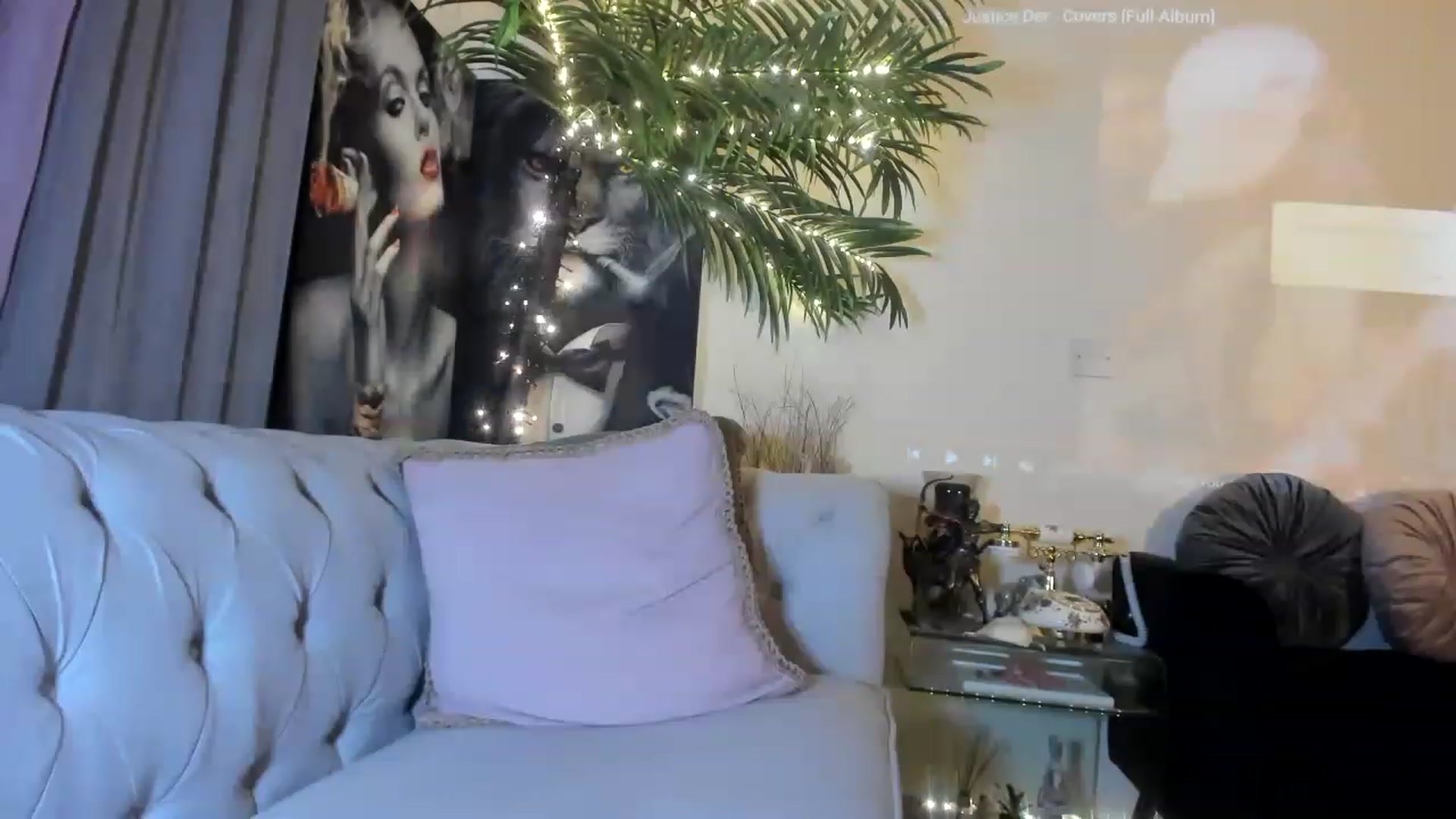 Gallery image thumbnail from Aarte_miss's myfreecams stream on, 12/03/2022, 04:00 image 16 of 20