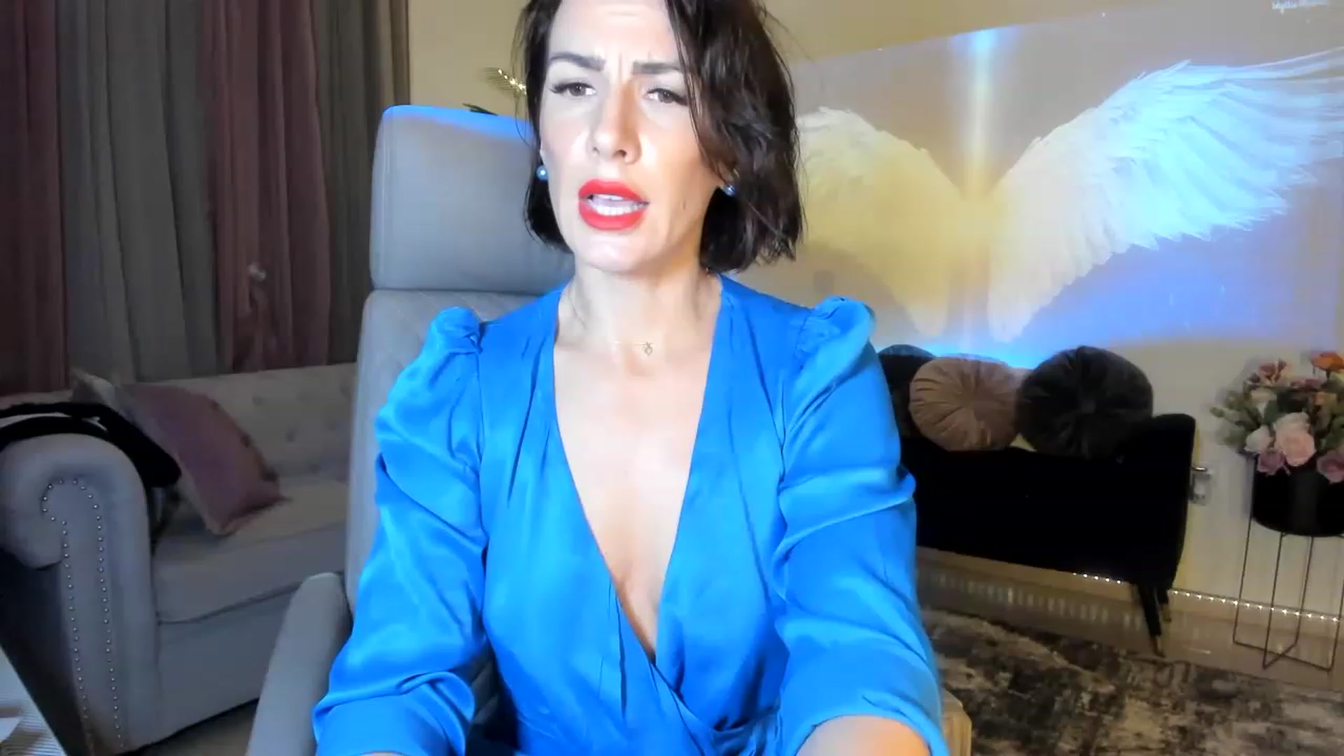 Gallery image thumbnail from Aarte_miss's myfreecams stream on, 12/04/2022, 22:17 image 7 of 20